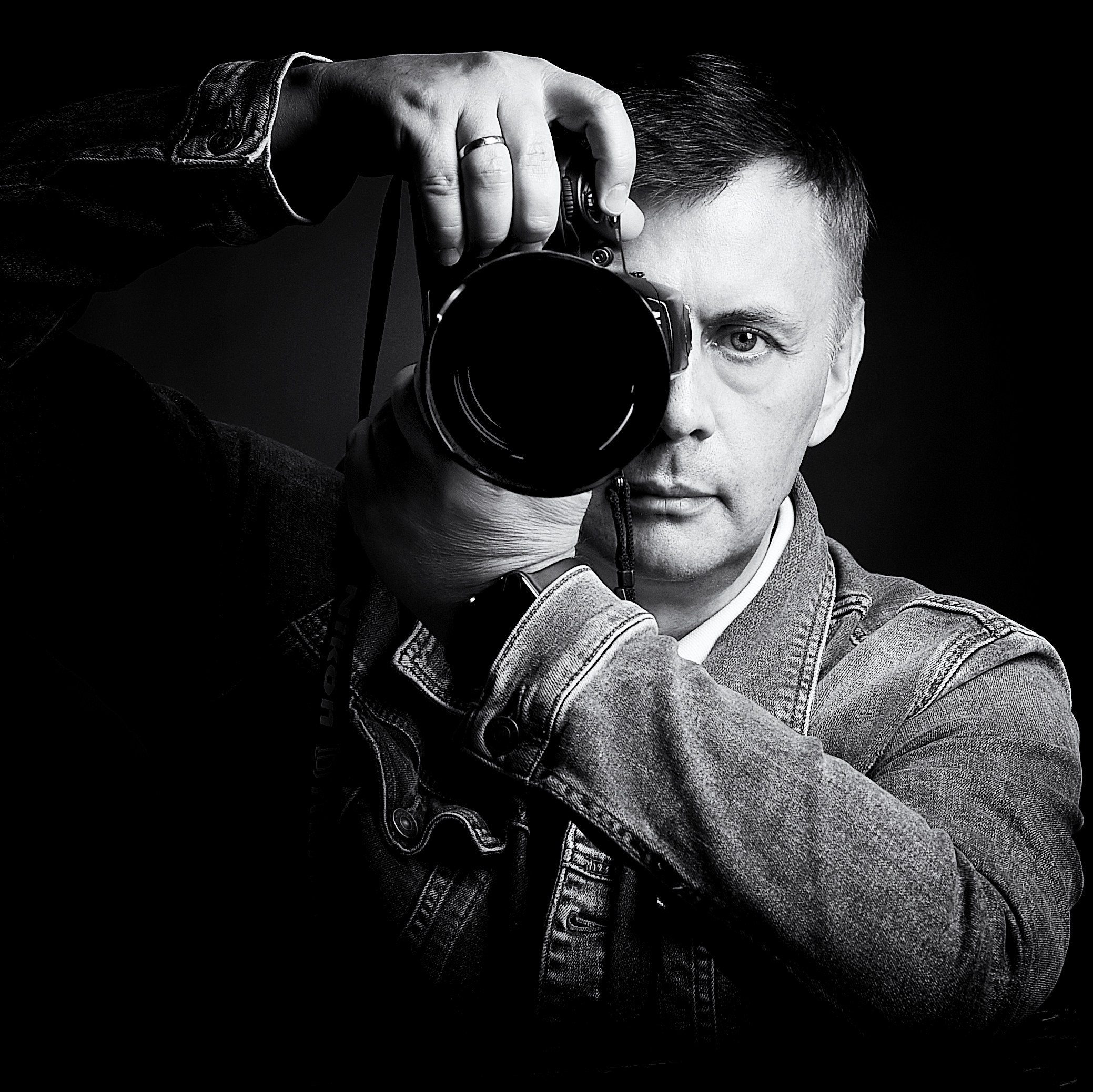 Контакты. Фотограф и преподаватель фотографии в Белграде