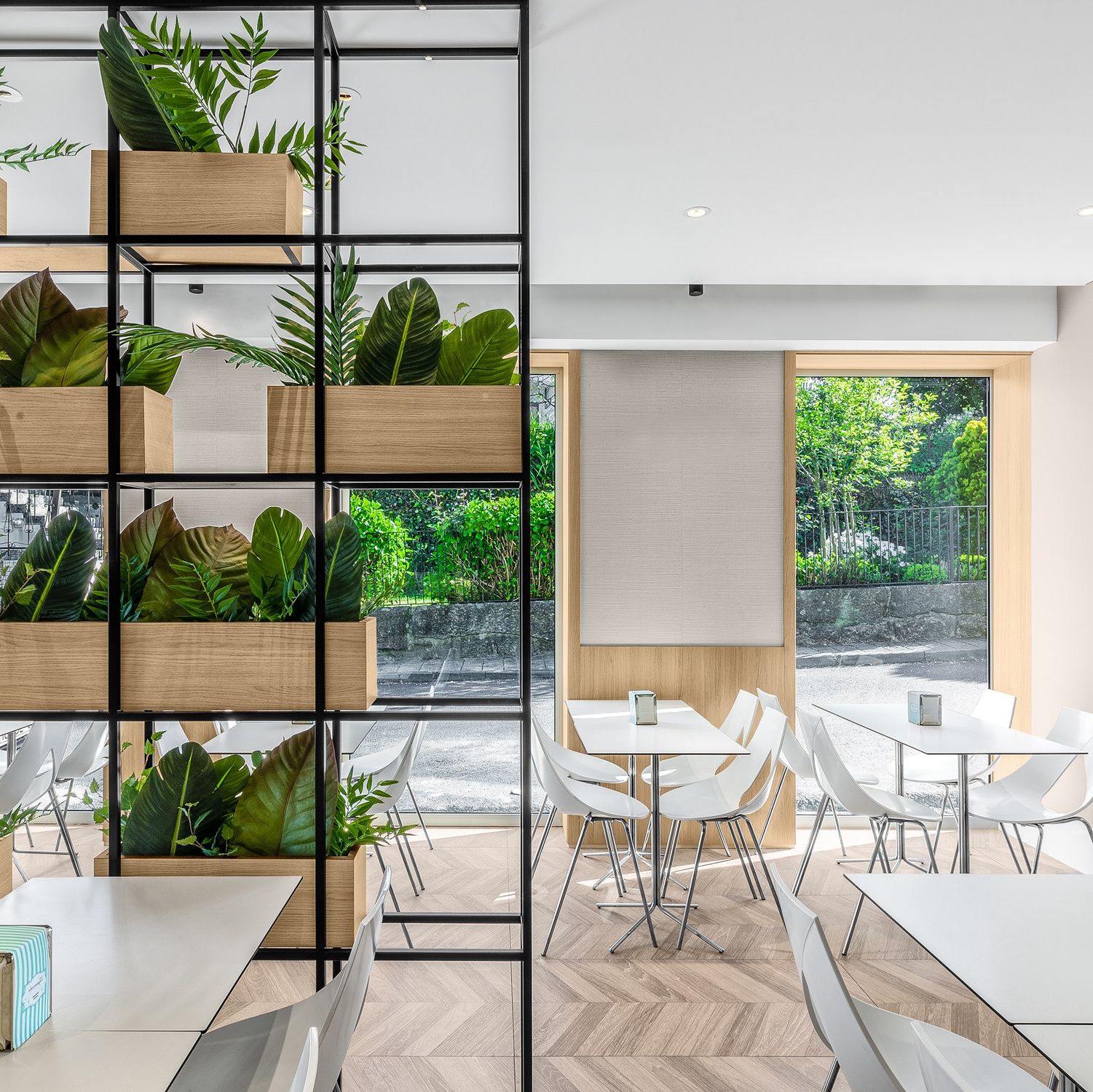 ESPAÇOS. André Fontoura