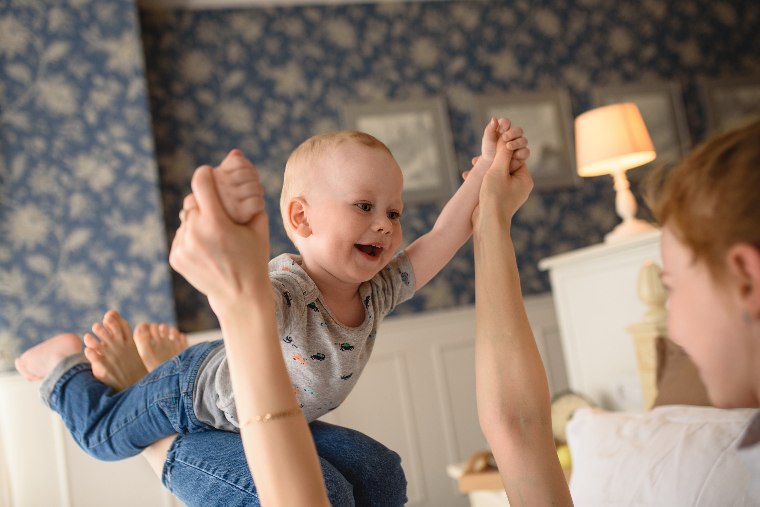 5 Wege, Ihr Kind auf einem Foto zum Lächeln zu bringen. Familien- und Hochzeitsfotografin. Ich arbeite in Koblenz und Rheinlan
