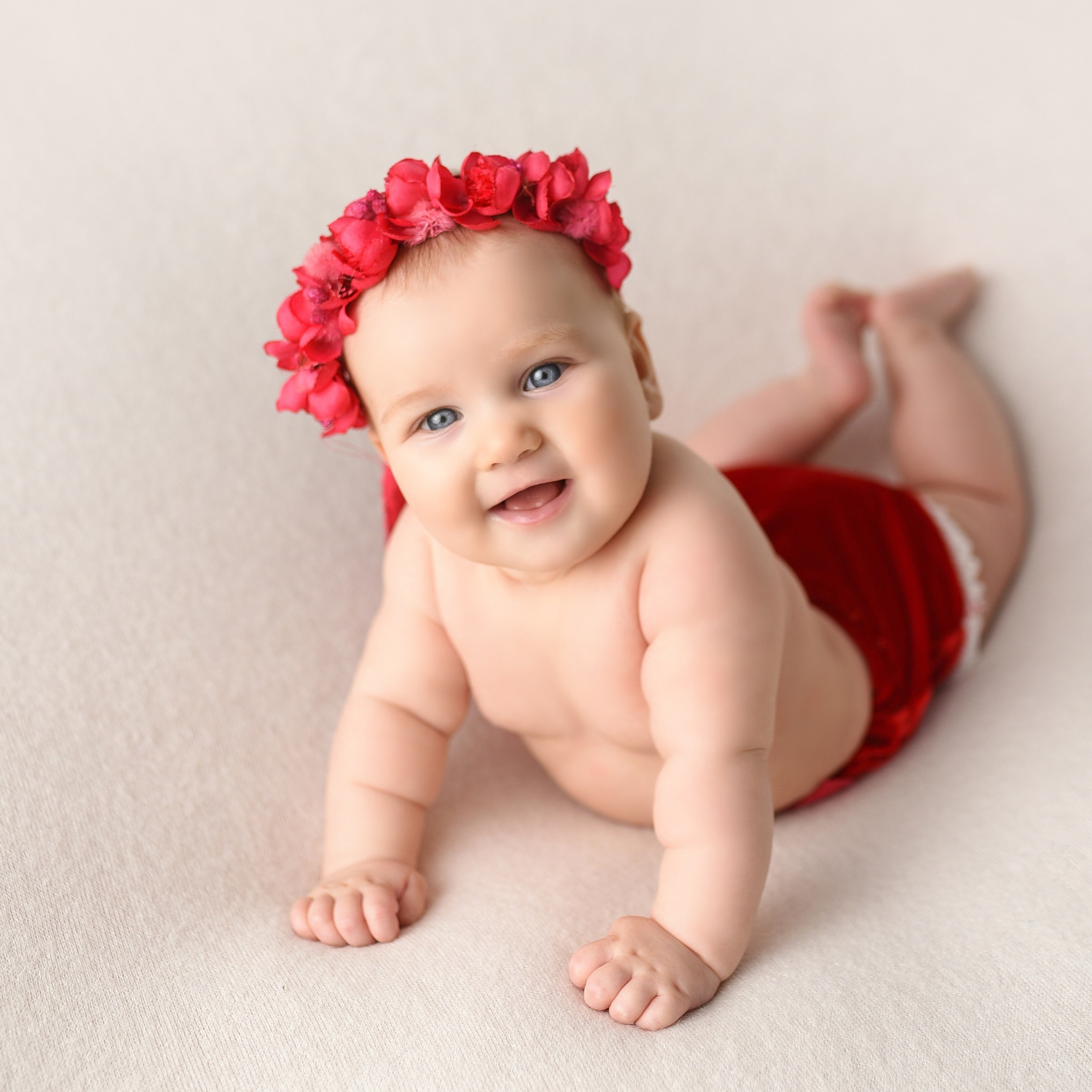 Главная. Фоторгаф новонароджених та вагітності в Києві Олена Єрмоленко