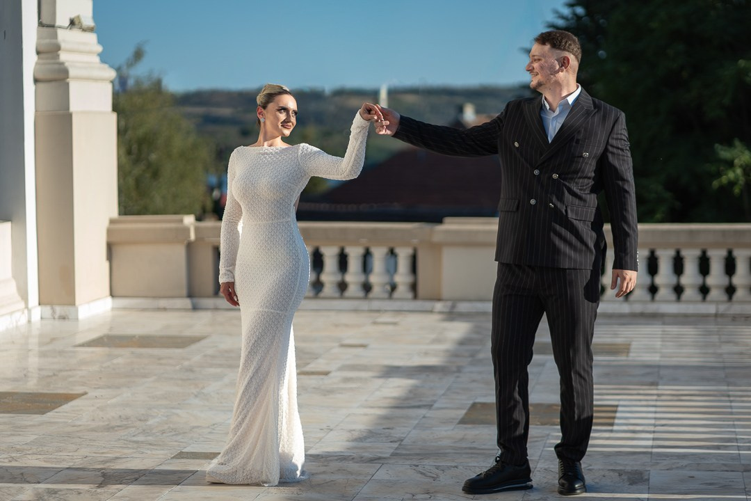 Cununia civilă a lui Tudor și Mădălina – eleganță, emoție și lumină. Fotograf de evenimente, portret si lifestyle