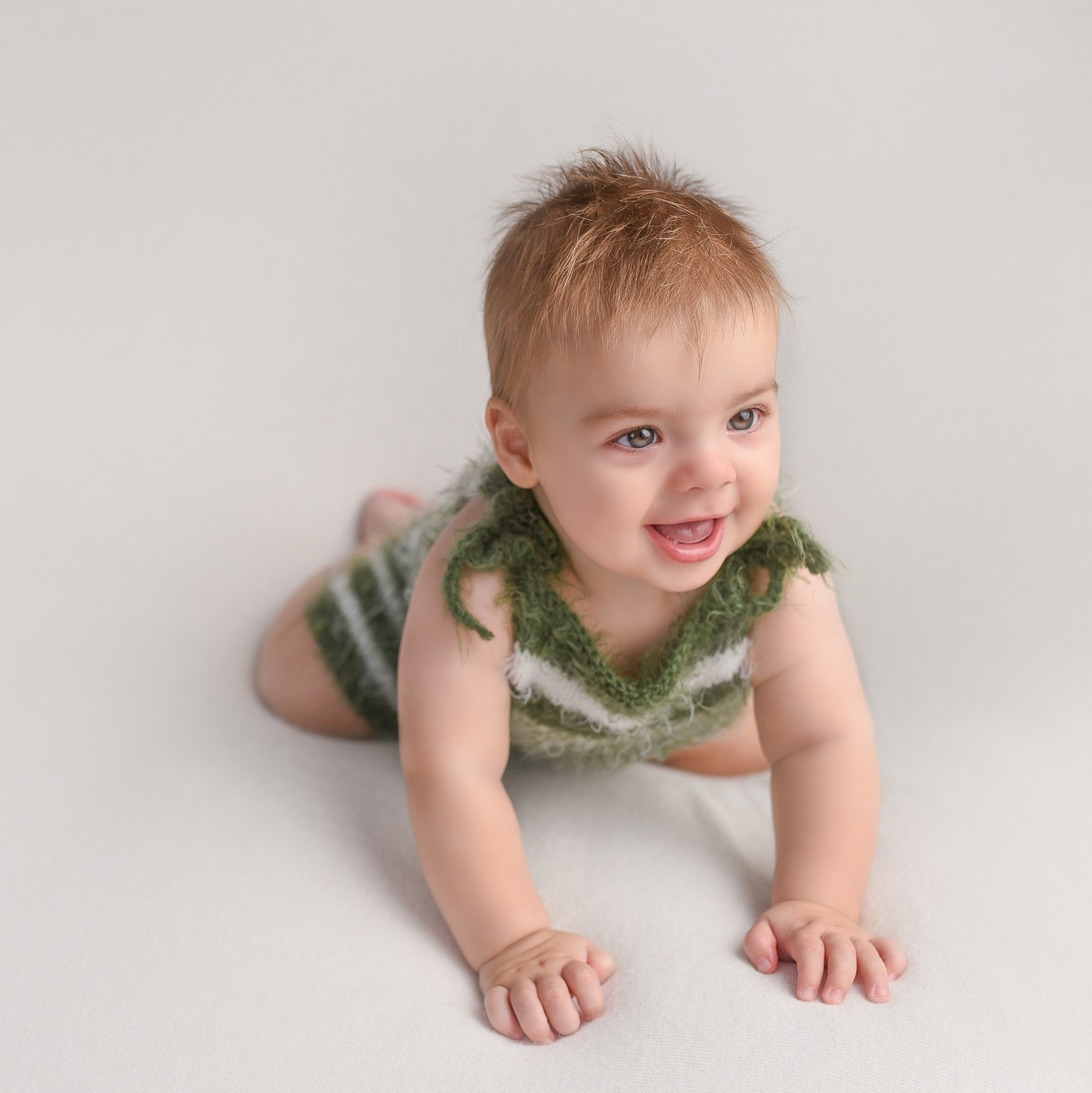 Главная. Фоторгаф новонароджених та вагітності в Києві Олена Єрмоленко