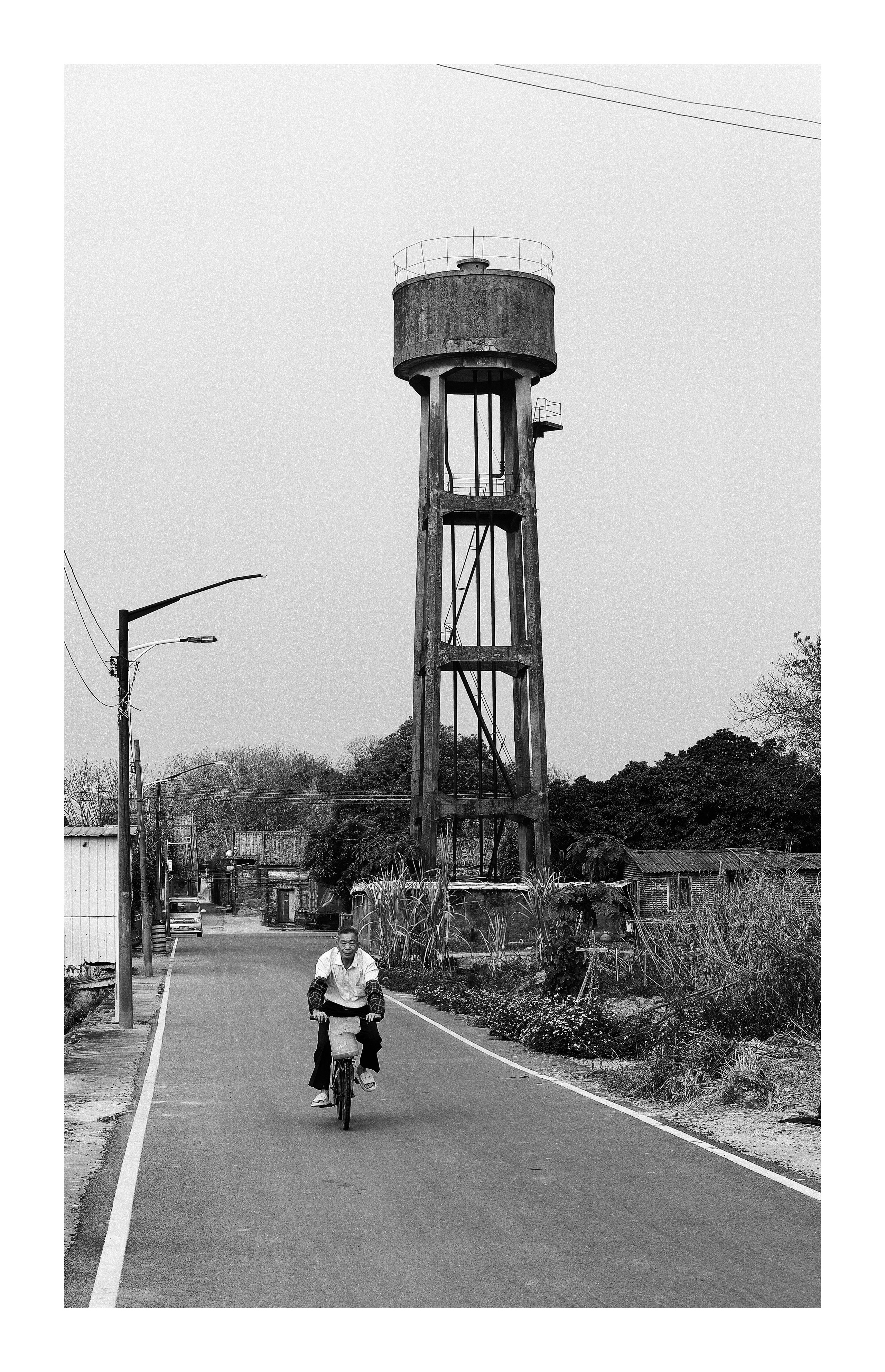 Aotoucun 坳头村 Street Photography and Short Videos