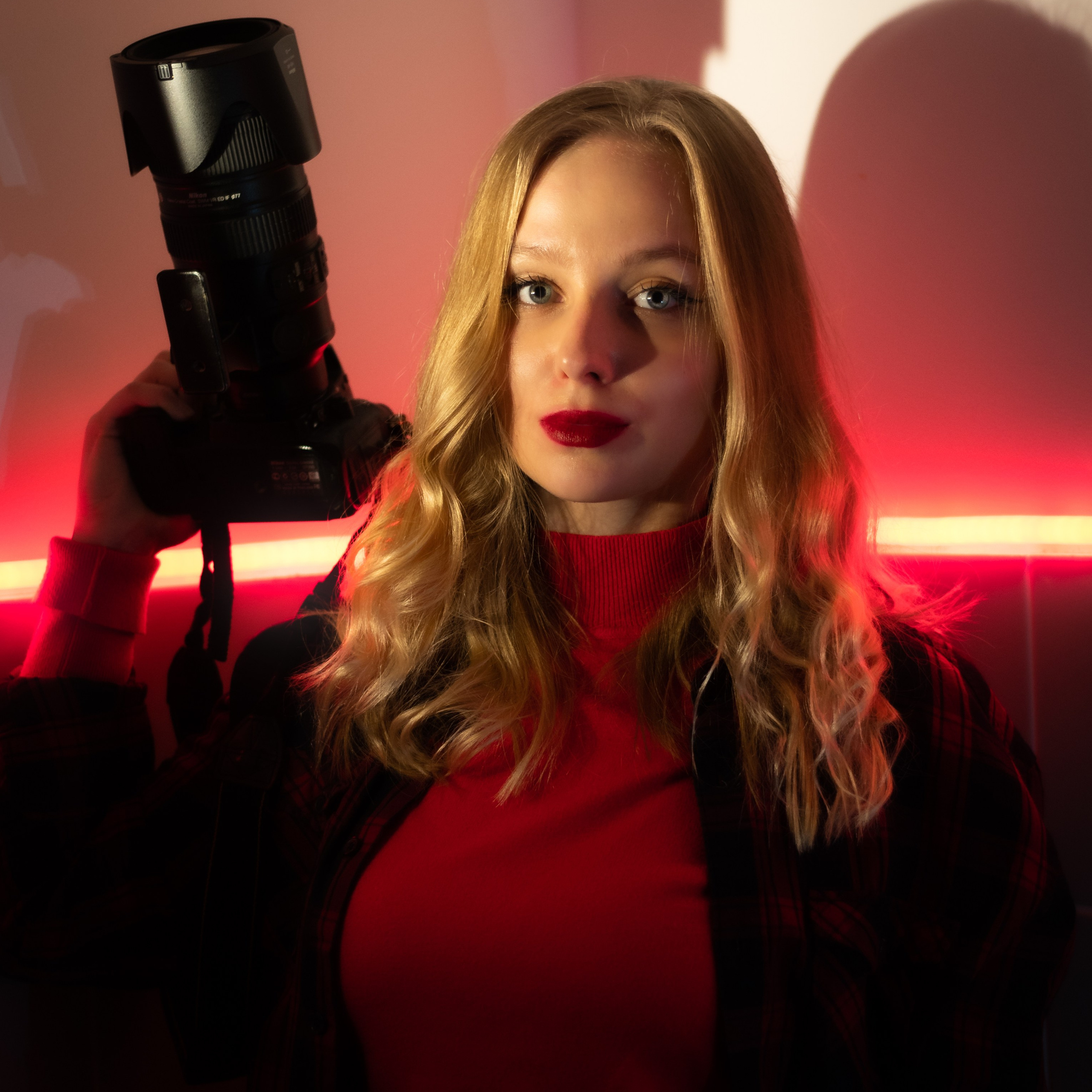 Contact. Elis Gile Photography