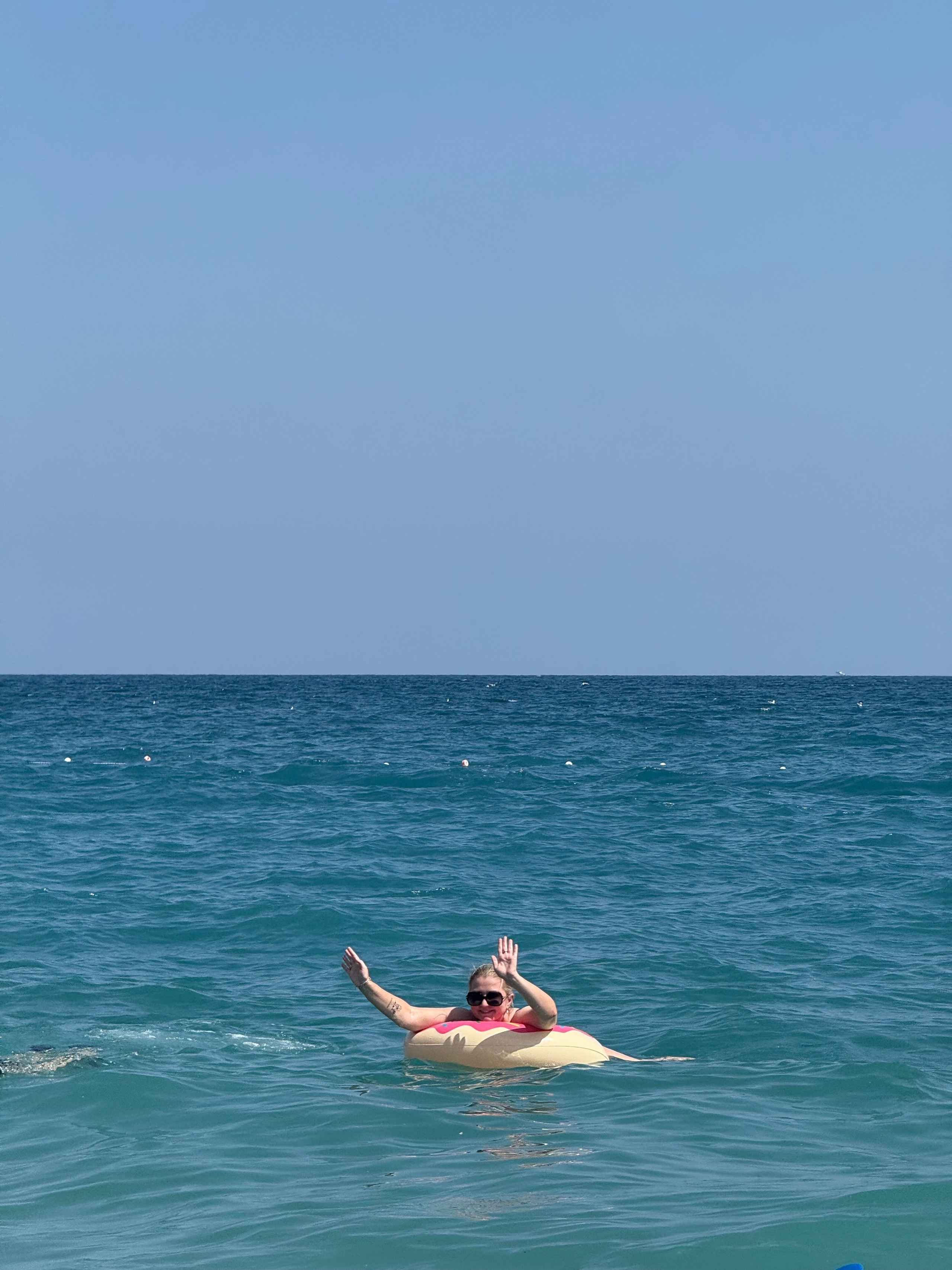 9 Tage in der Türkei: Entspannt und locker. Zwei Tage in jeder Stadt: Istanbul, Antalya, Kaş und ein Villenaufenthalt mit Bergblick
