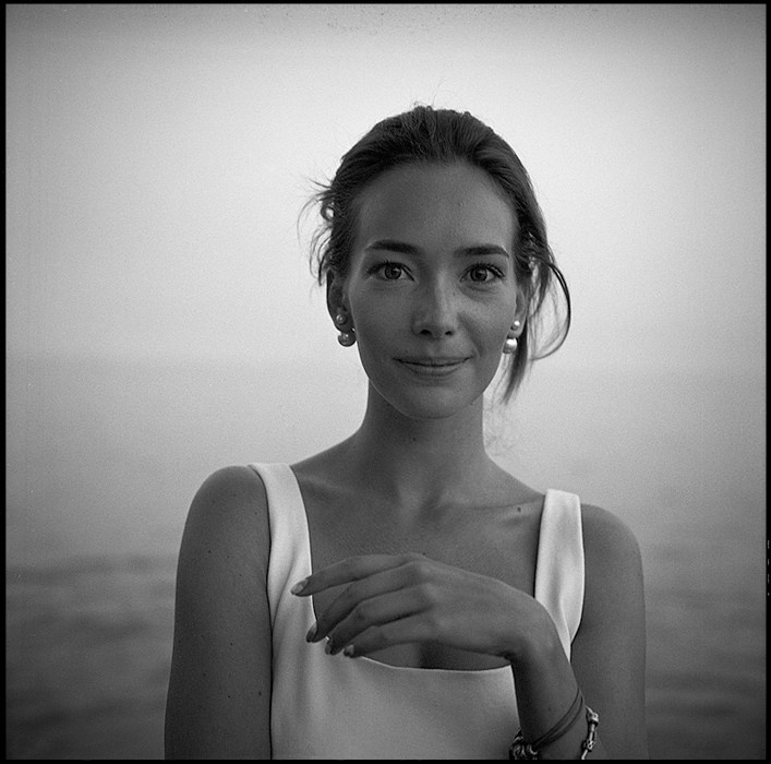 © Irina Chmyryova / Girls from the Outskirts. 12 photos about fragile femininity and elusive beauty