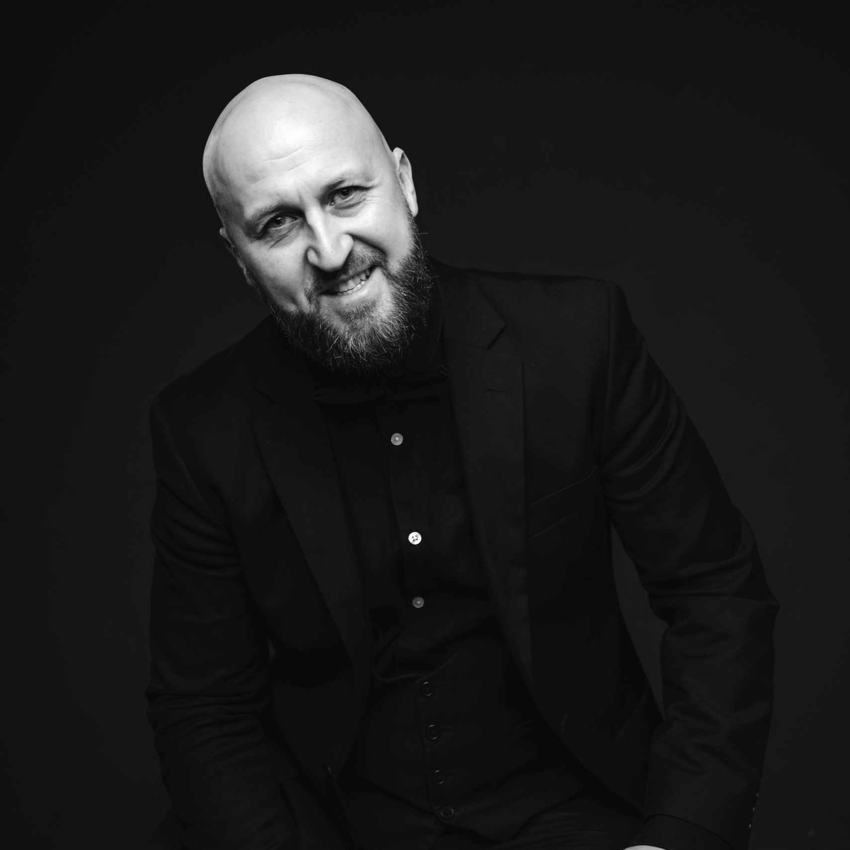 KONTAKTER. Bryllups- og familiefotograf i Norge og Europa – Oleg Nemchenko