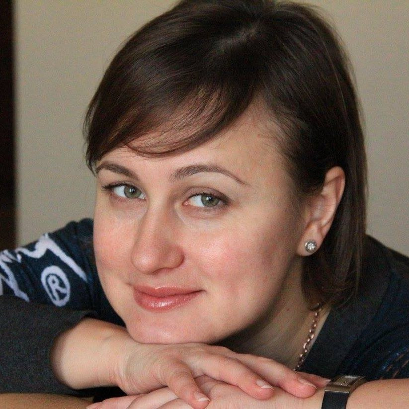 Photographer Irina Iksanova in her own studio