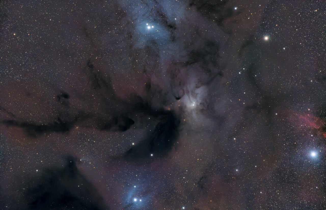 İlandaşıyan Ro — Molekulyar Dumanlıq. Həvəskar Astronomlar Cəmiyyəti — Astronomy.az