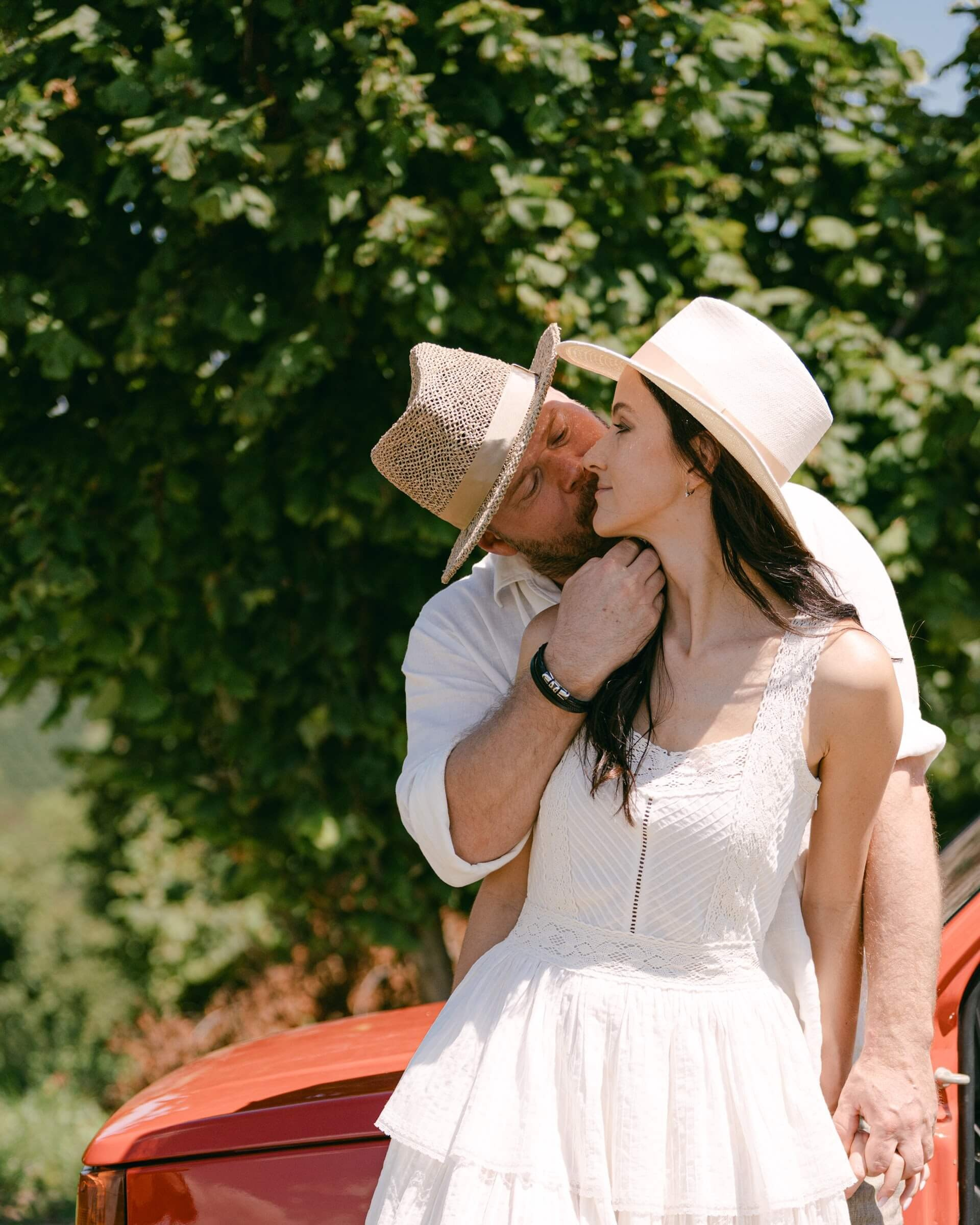 15 площадок для свадьбы в Пьемонте: Ланге и Асти. Wedding photographer in Europe. Based in Italy, Lake Como. Aesthetic elegant story-telling