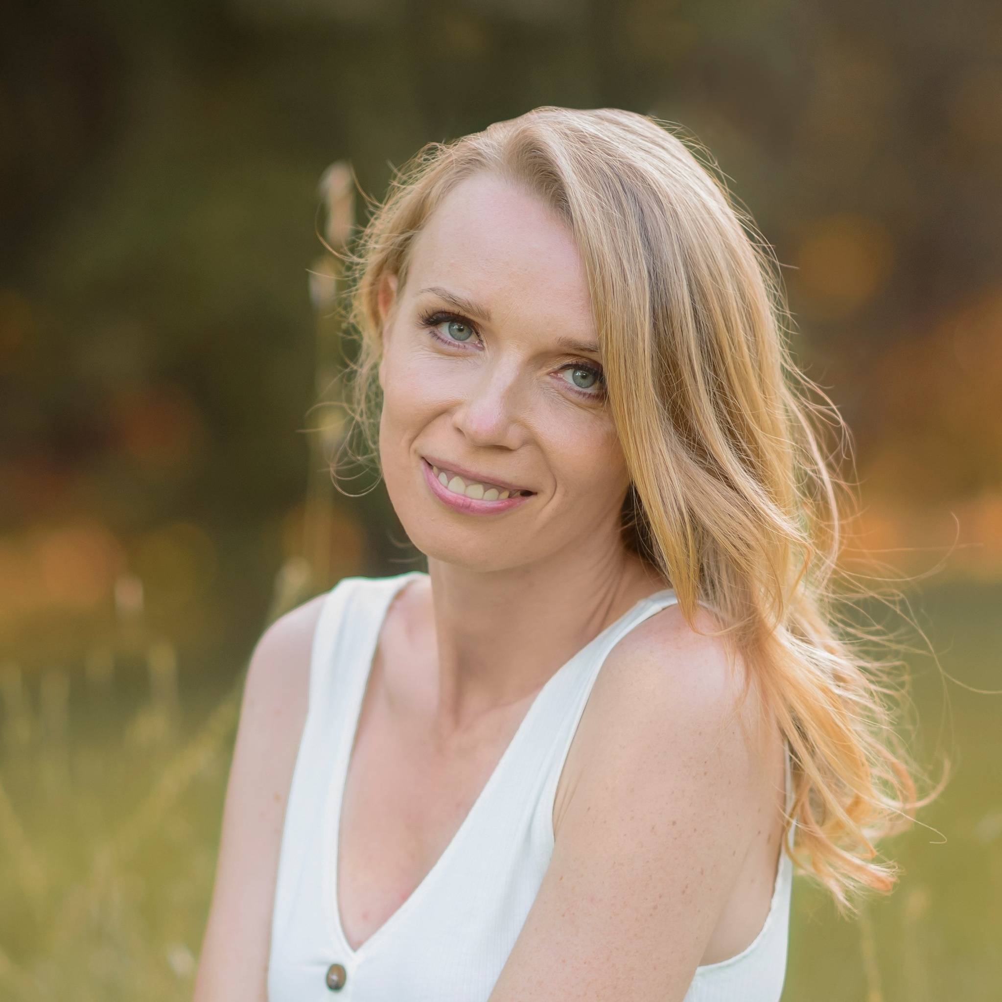 Contact me. Family photographer in Roseville, Rocklin, Folsom, Sacramento