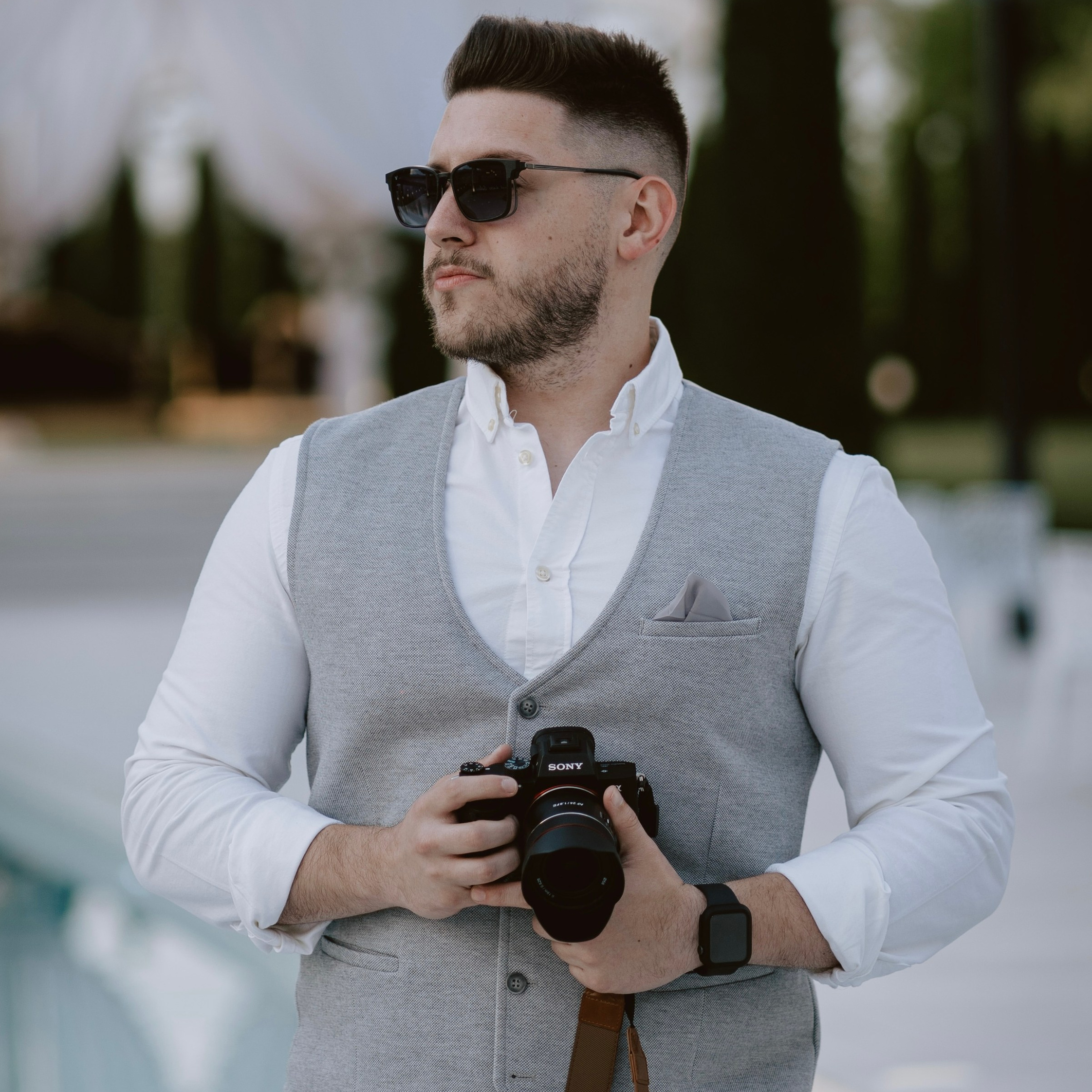 Contact Wedding Photographer in Romania | Book Your Date. Raul Petru Photographer