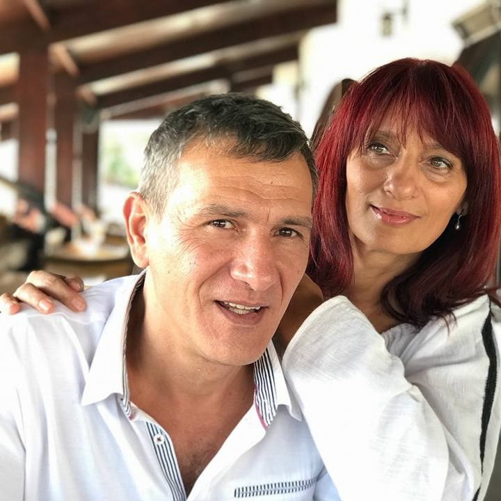 Contact. Fotografi de nunta in Bucuresti, Iulia si Stefan Ovidiu