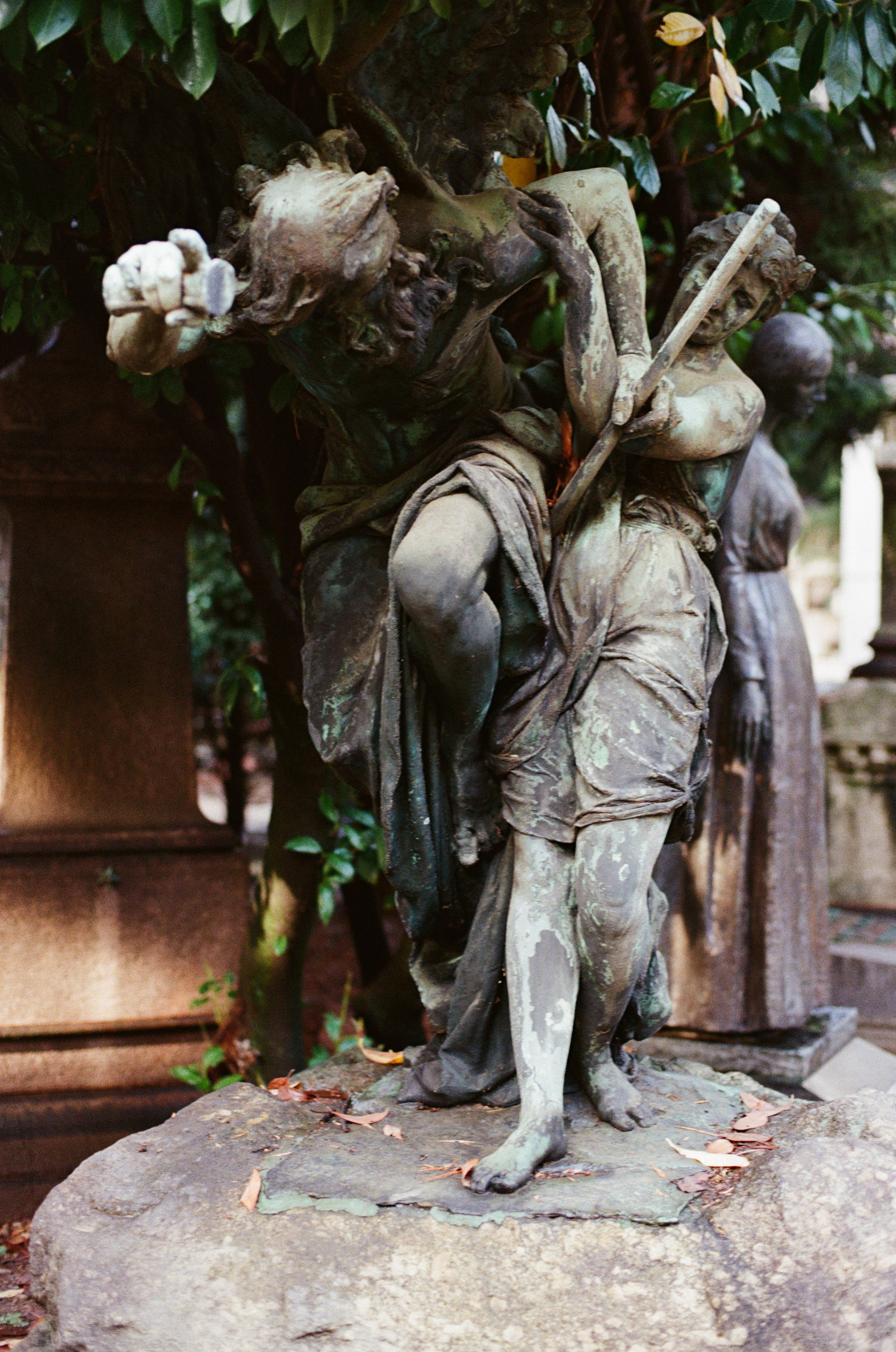 Monumentale. Anastasia Shapoval violoniste et photographe. Annecy — Geneve