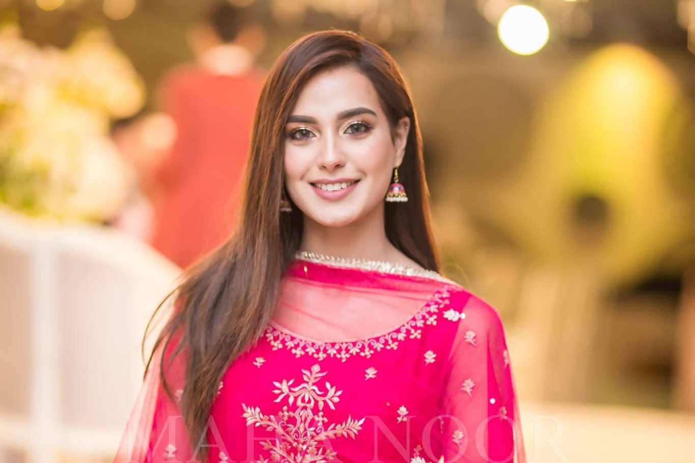 Contact. Mahas Photography