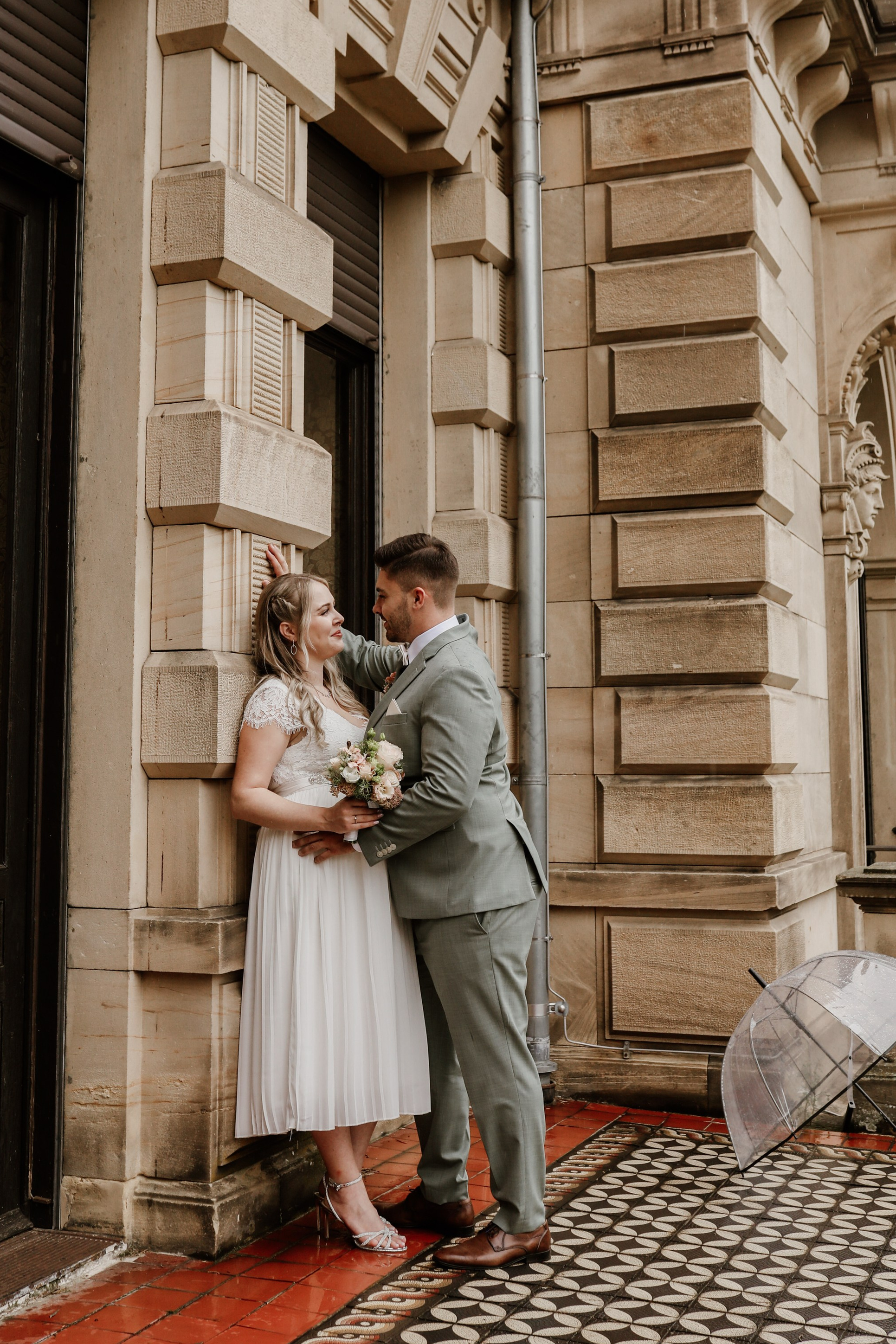 Emotionales Brautpaarporträt in Haßloch– Hochzeitsreportage Pfalz