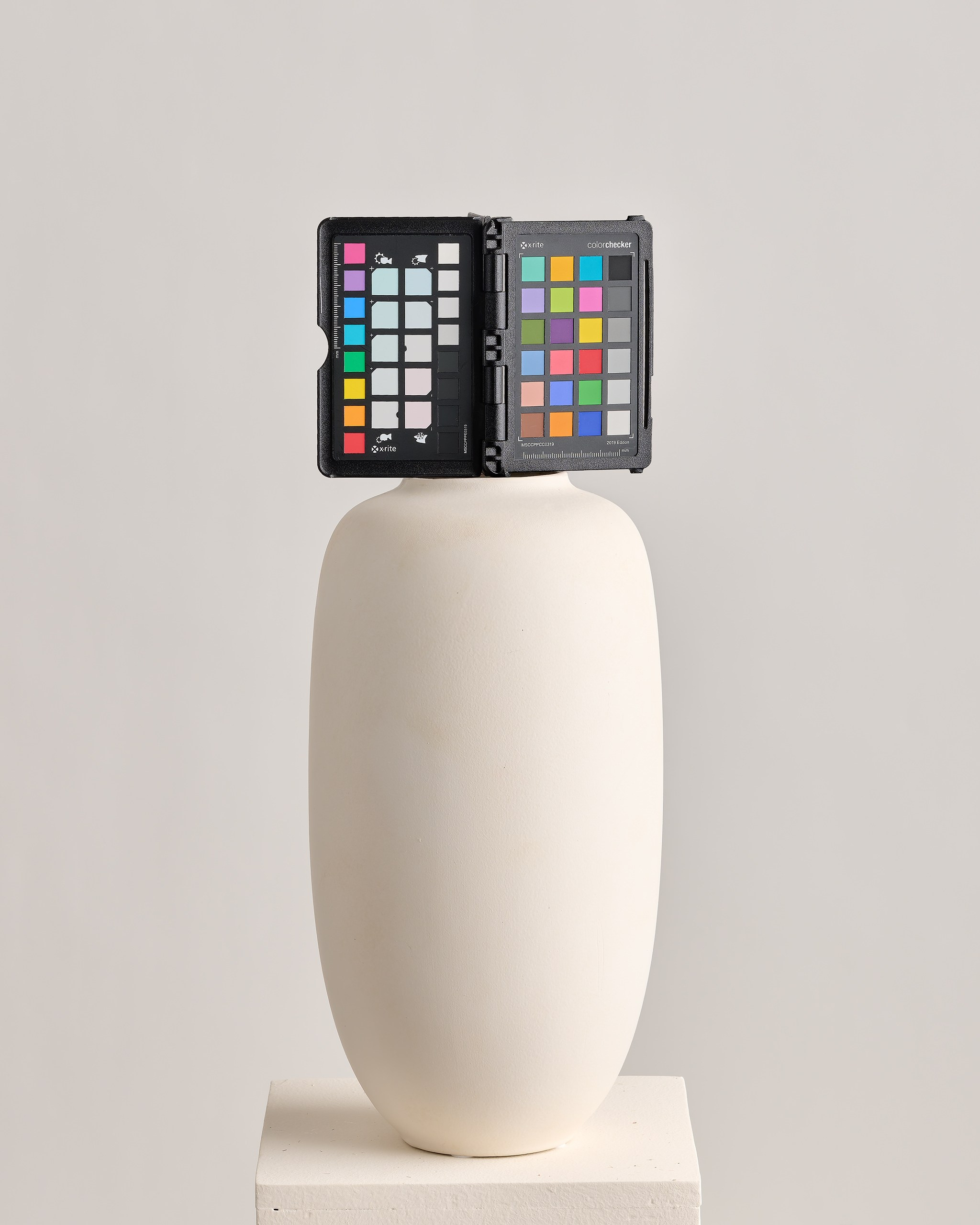 Produktfotografie Wien – Farbpass / ColorChecker für präzise Farbkalibrierung in der Floristik.