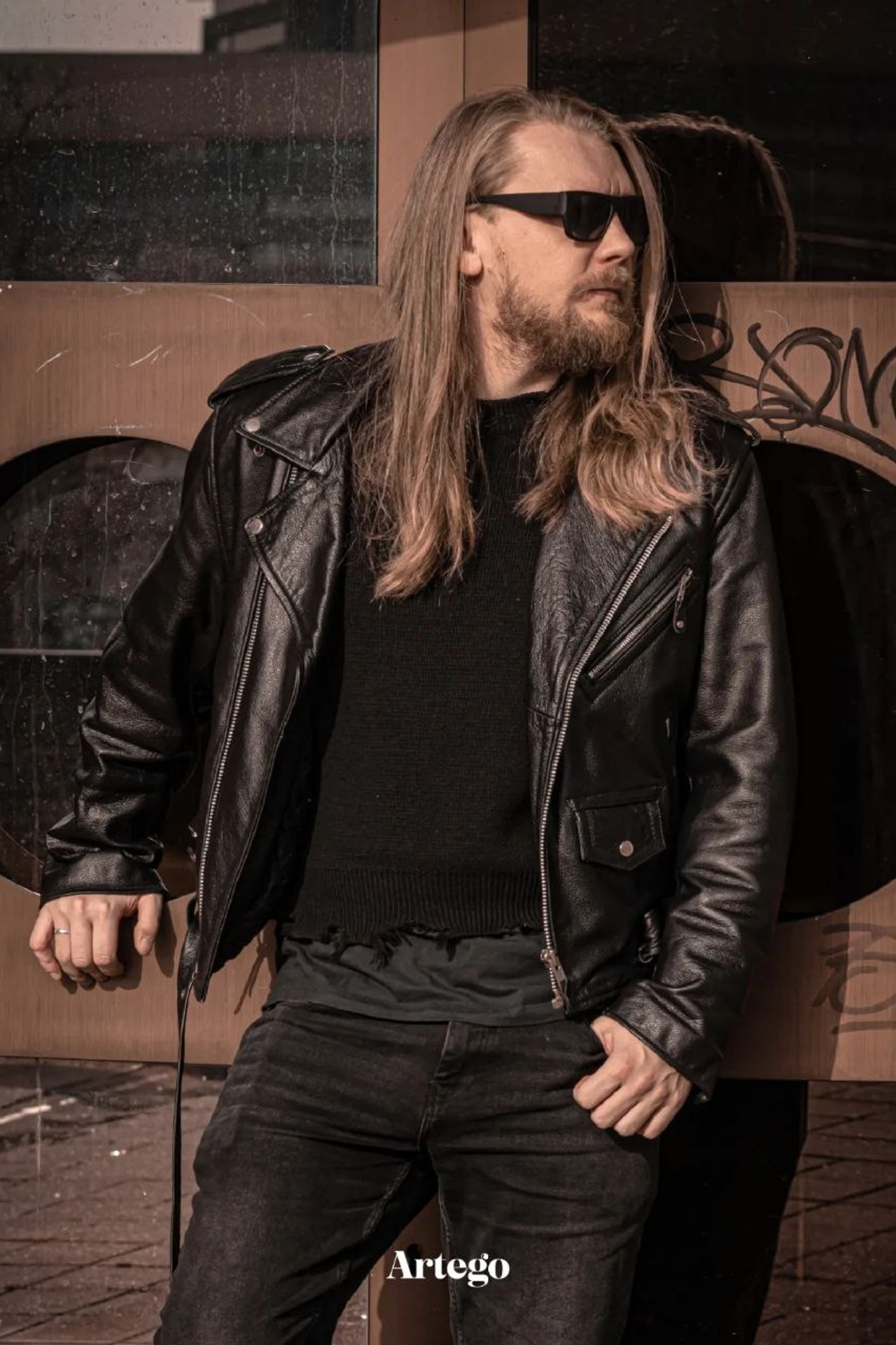 Men’s Portrait — editorial highlighting strength & character.