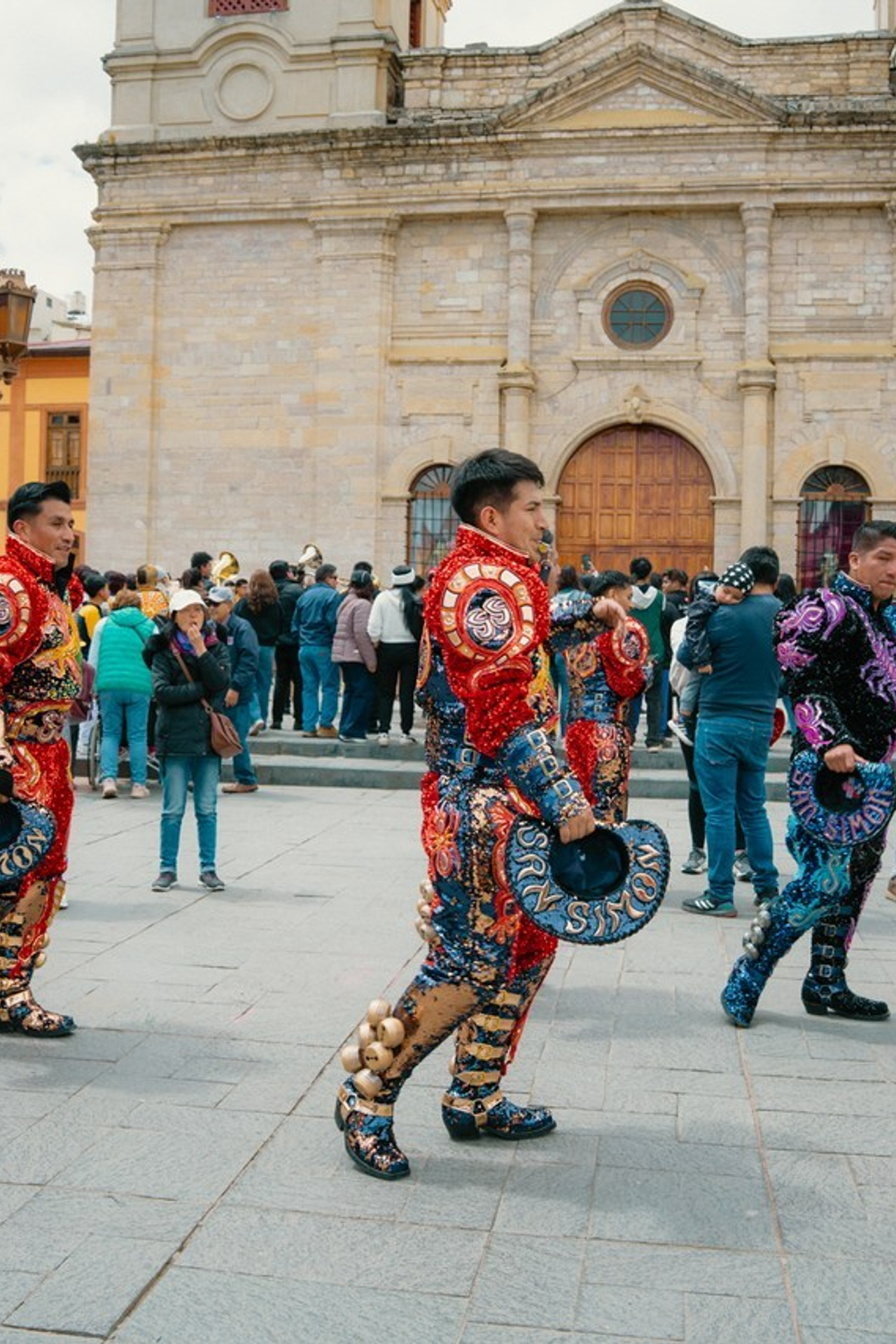 Testimonios. Fotografo de bodas, quinceañeras y eventos ubicado en Huancayo - peru