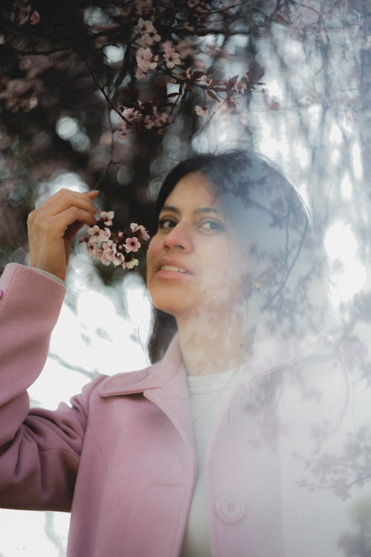 Retratos en primavera en Gran Vía en Madrid. Carlos Medina Fotógrafo de retratos ubicado en Madrid, España
