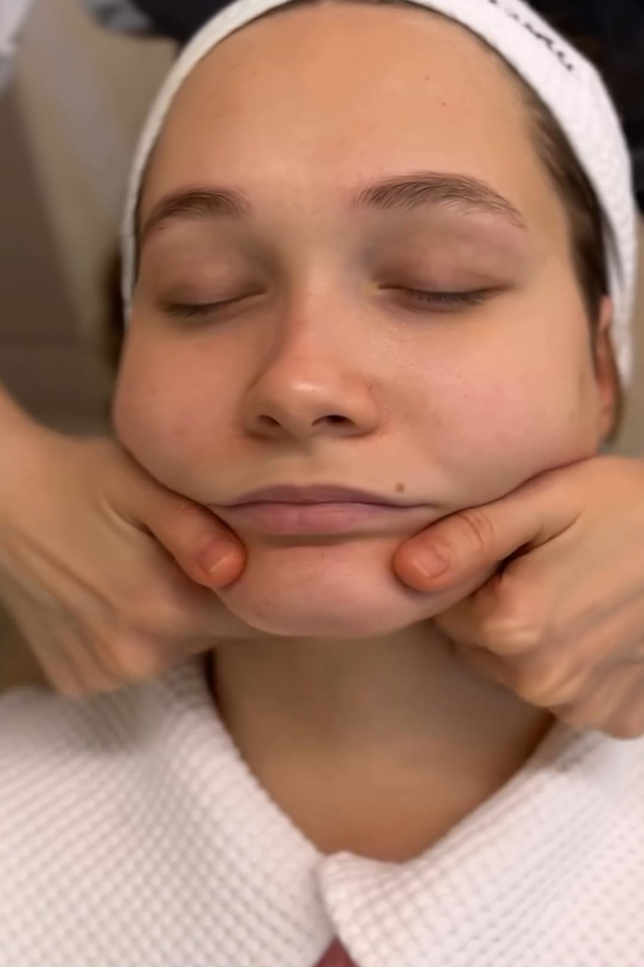 Services & Business Videos by Ann | Creative Portfolio Showcase. UGC Creator in Miami | Ann