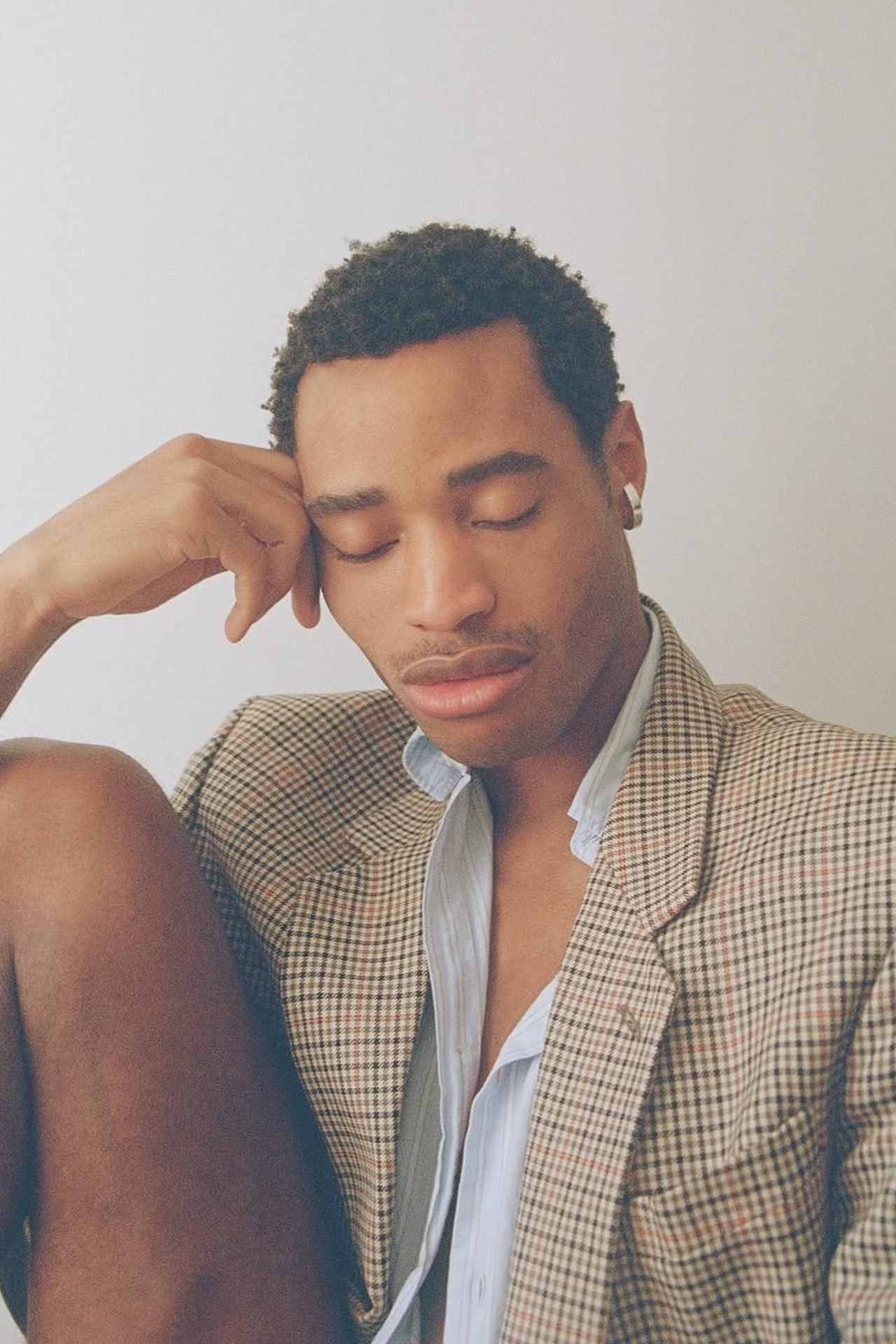Vladislav Valentine — Fashion Stylist, Creative Director & Photographer