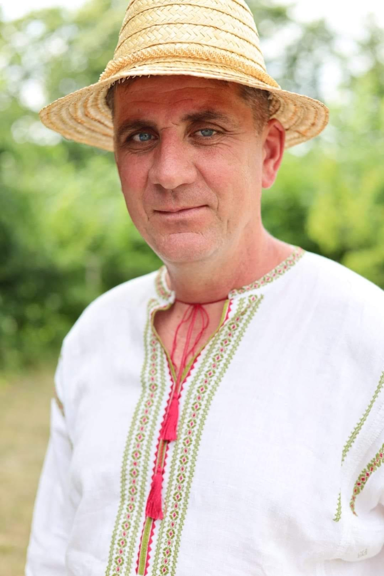 Alika Dia- Fotograf în Republica Moldova, Strășeni