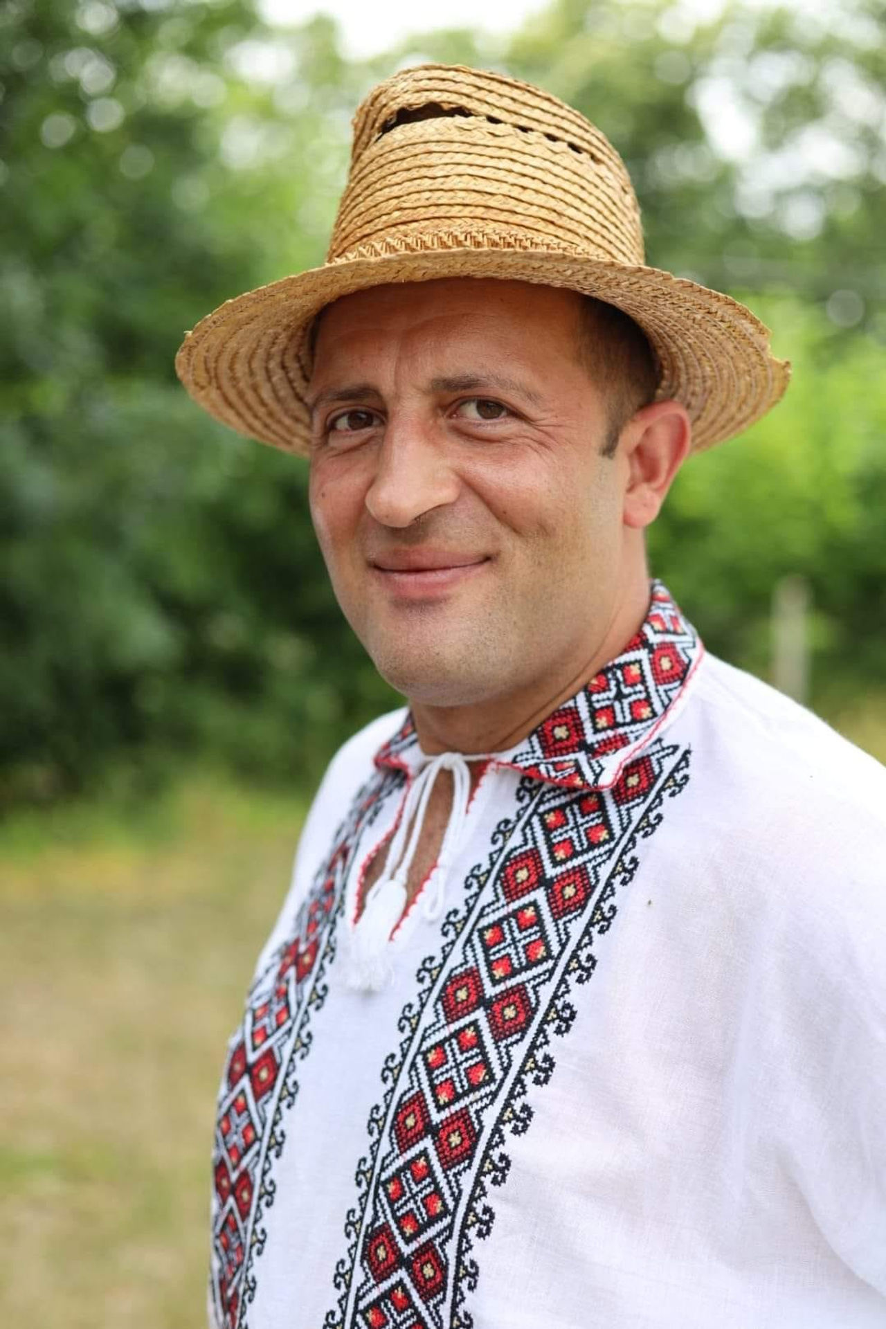 Alika Dia- Fotograf în Republica Moldova, Strășeni