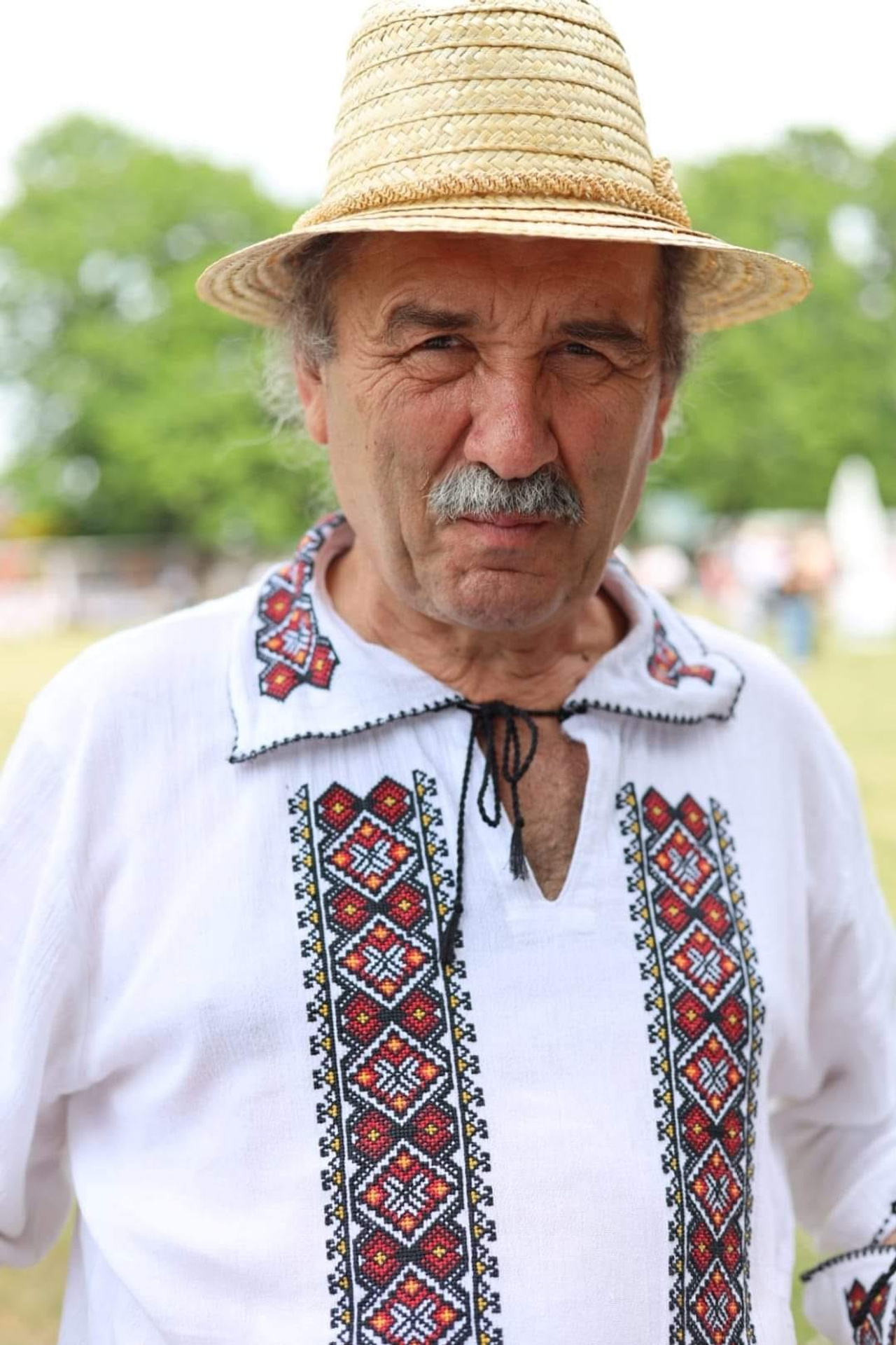 Alika Dia- Fotograf în Republica Moldova, Strășeni