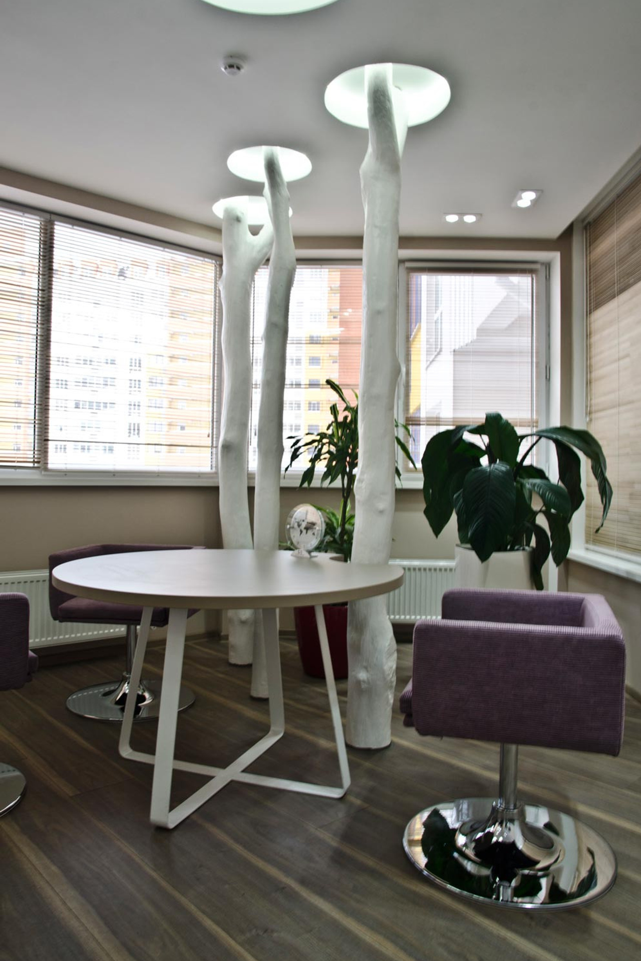 Зал переговоров