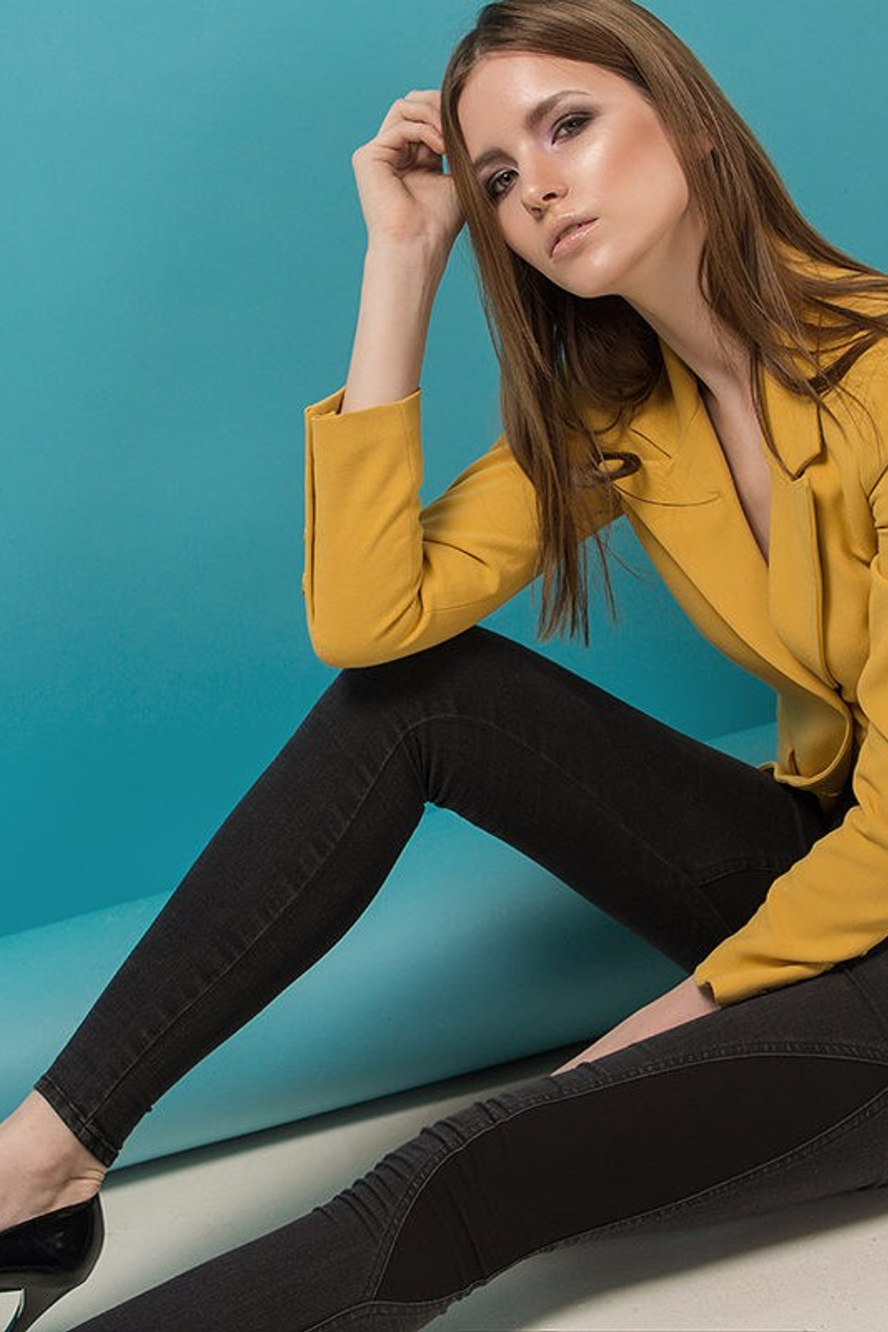 Couleurs vives. Séance photo en studio. Photographe professionnelle de la ville d’Auxerre - Ekaterina Mathieu