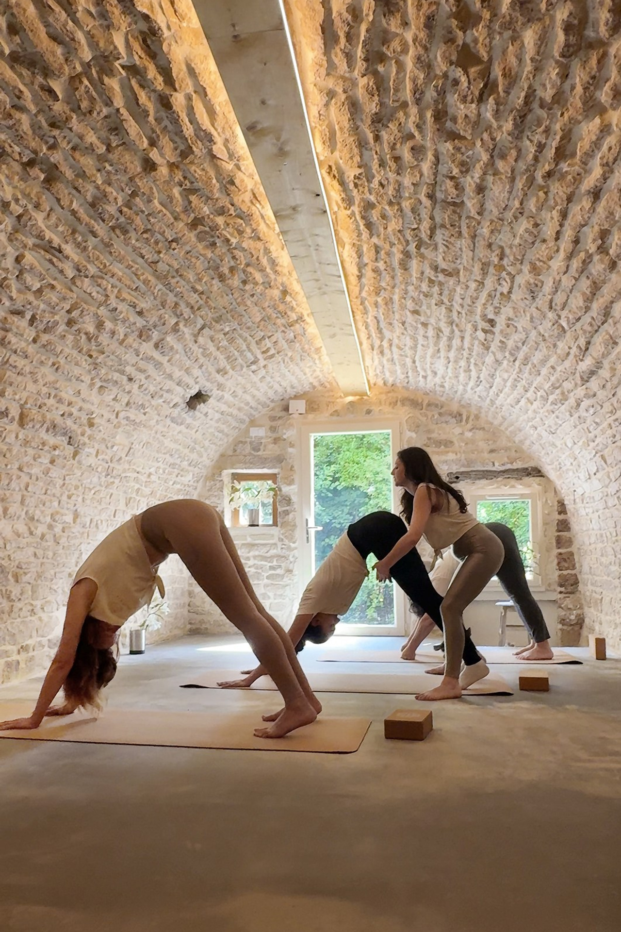 YOGOCIETY. Екатерина Матьё — профессиональный фотограф из города Осер Франция