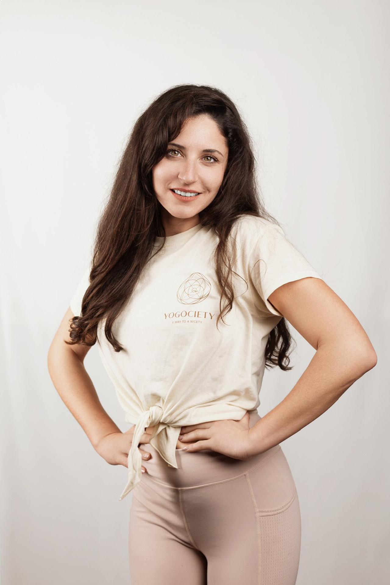 YOGOCIETY. Екатерина Матьё — профессиональный фотограф из города Осер Франция