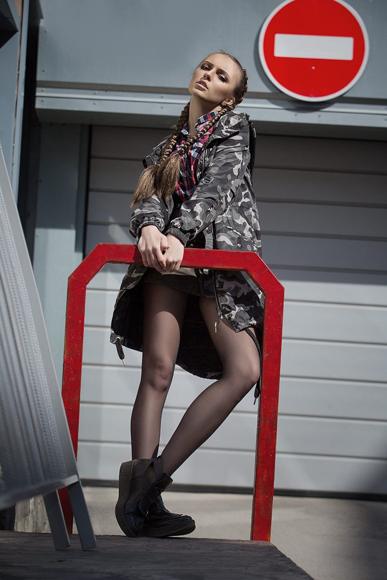 Séance photo dans une esthétique urbaniste. Photographe professionnelle de la ville d’Auxerre - Ekaterina Mathieu