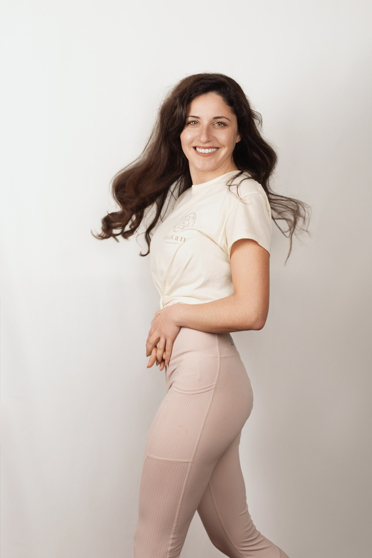 YOGOCIETY. Екатерина Матьё — профессиональный фотограф из города Осер Франция