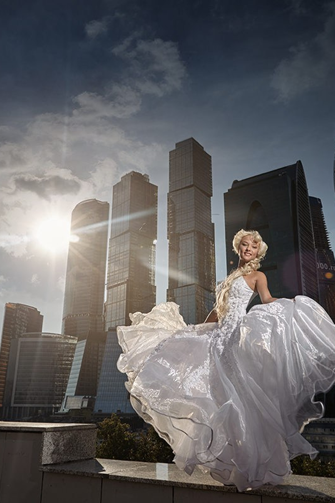 Étreintes solaires: Mariage d’été aux couleurs de Moscou. Photographe professionnelle de la ville d’Auxerre - Ekaterina Mathieu