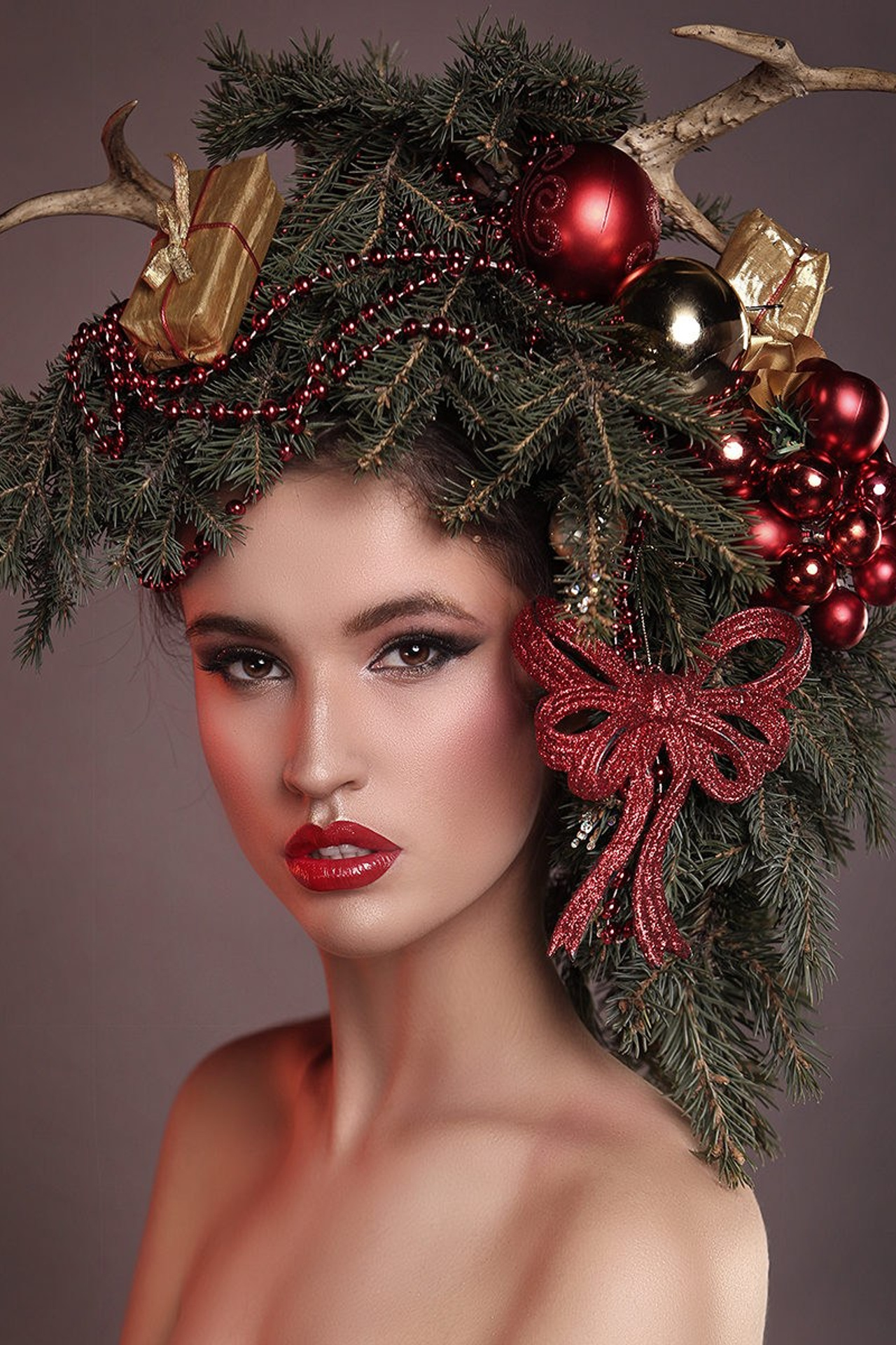 Séance photo de Noël en studio. Photographe professionnelle de la ville d’Auxerre - Ekaterina Mathieu