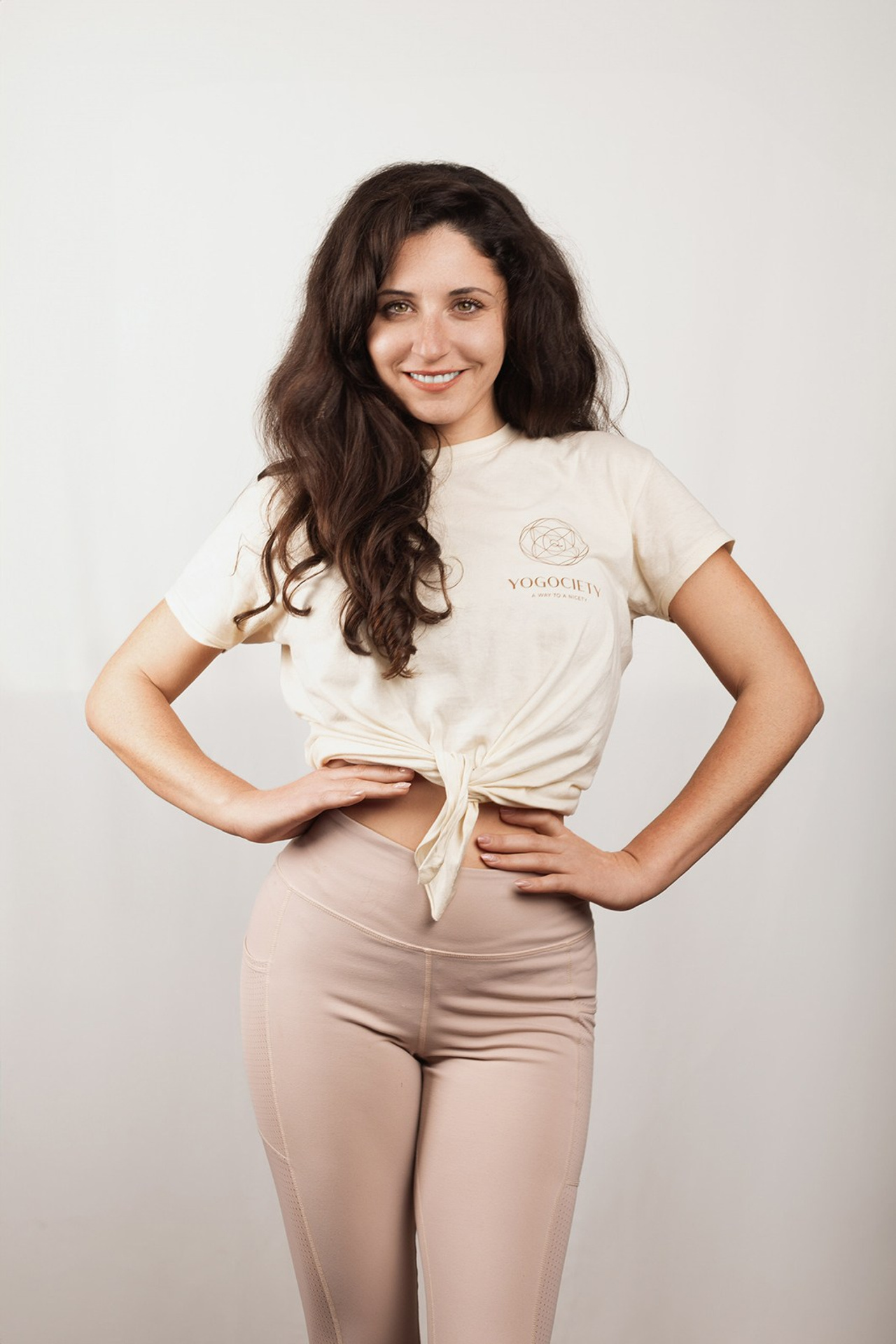 YOGOCIETY. Екатерина Матьё — профессиональный фотограф из города Осер Франция