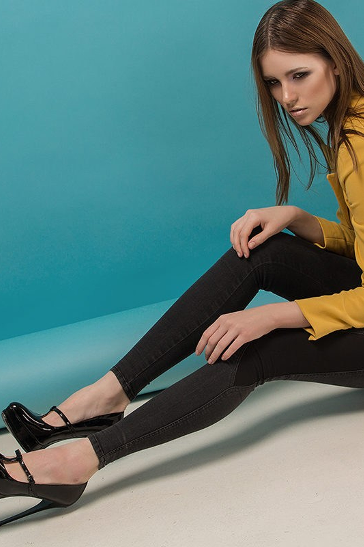 Couleurs vives. Séance photo en studio. Photographe professionnelle de la ville d’Auxerre - Ekaterina Mathieu