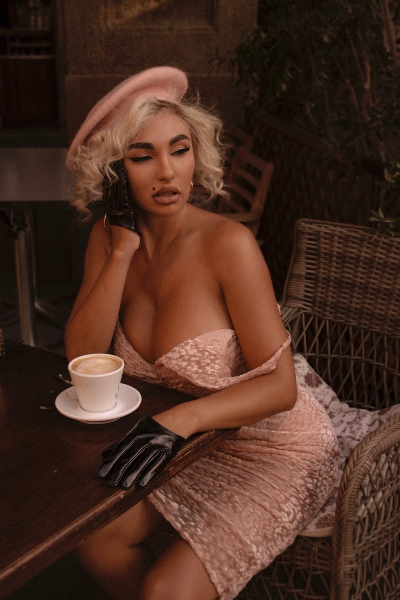 Elegance. Aesthetic Photographer VICTORIA DERIO