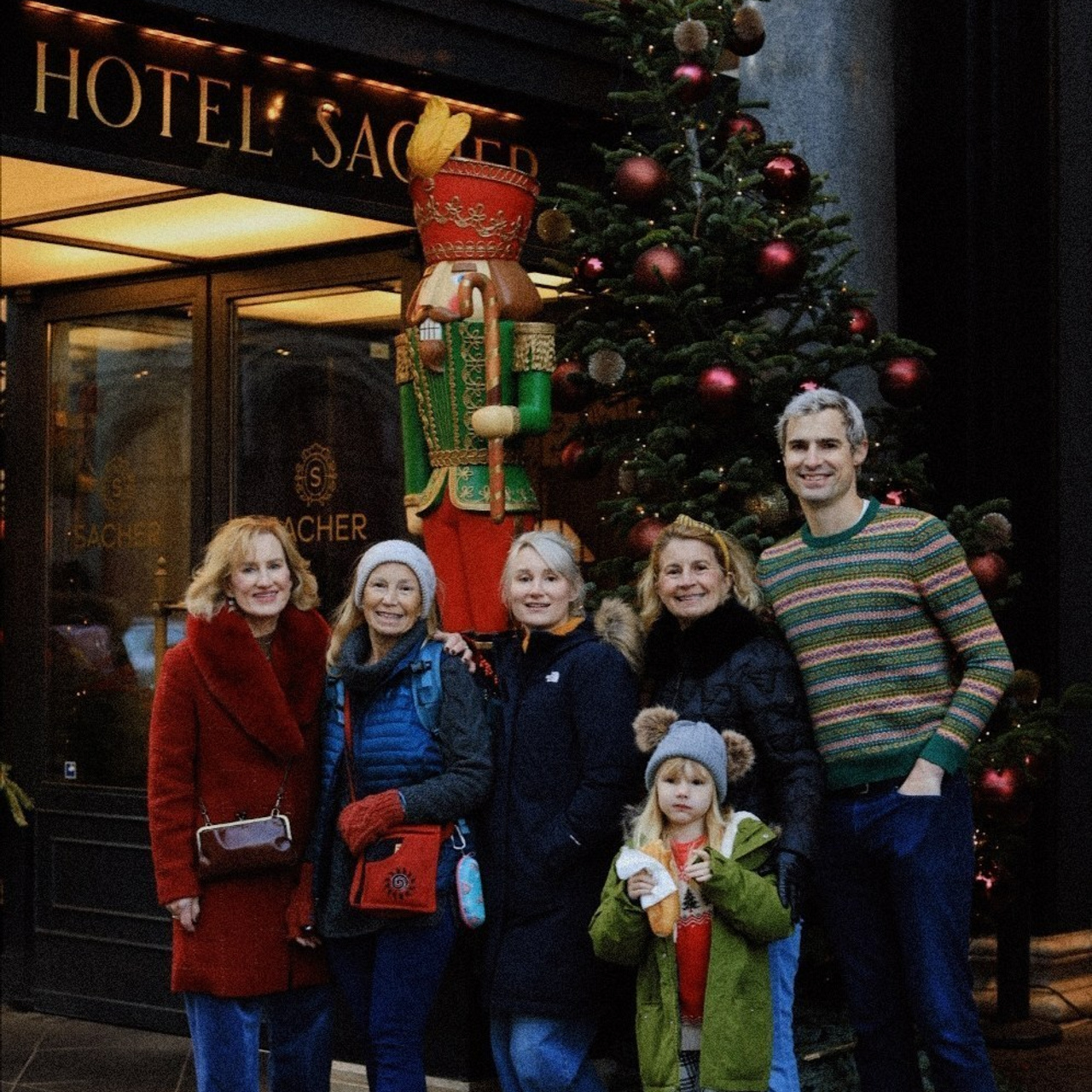 Feedback. Family photography in Europe. Vienna, Bratislava, London, Dublin, Copenhagen, Amsterdam, Barcelona