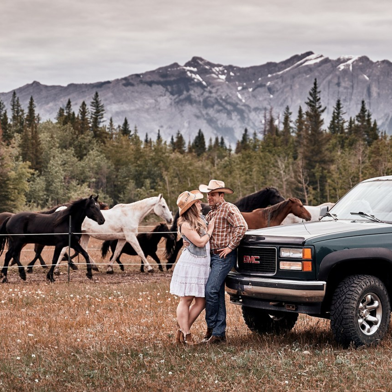Photographer Andrii Bielikov Feedback. Calgary wedding photographer. Andrii Bielikov