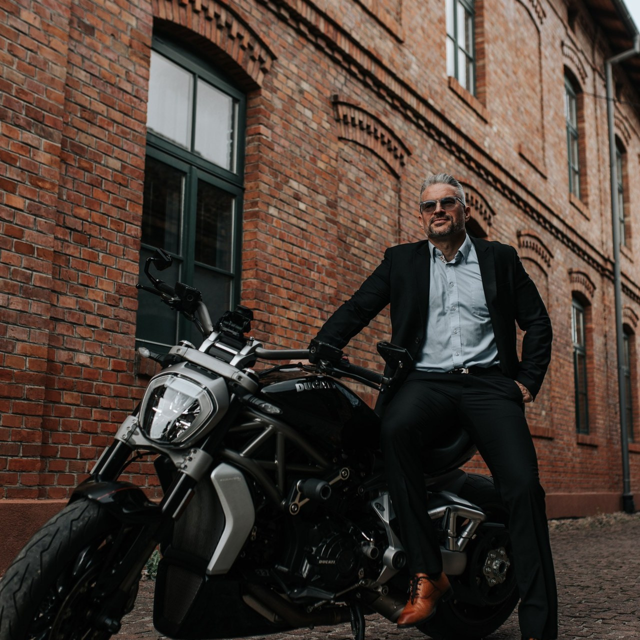 Reviews. Photographer