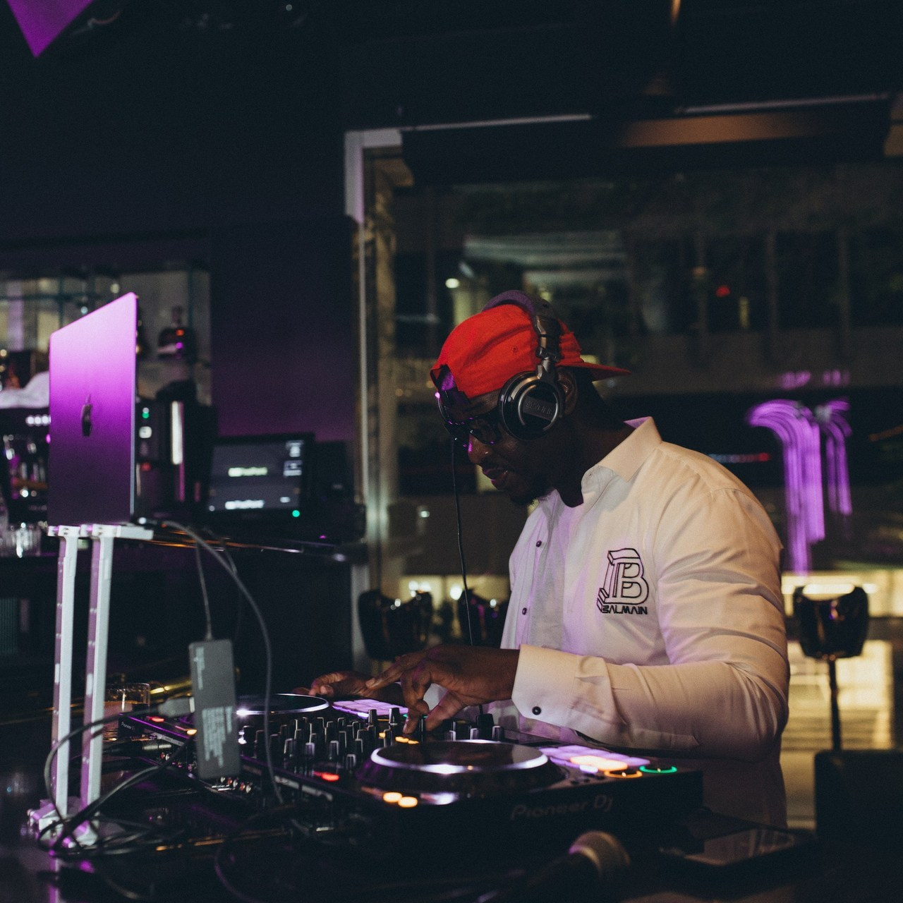 Reviews. Wedding and family photographer in Calgary