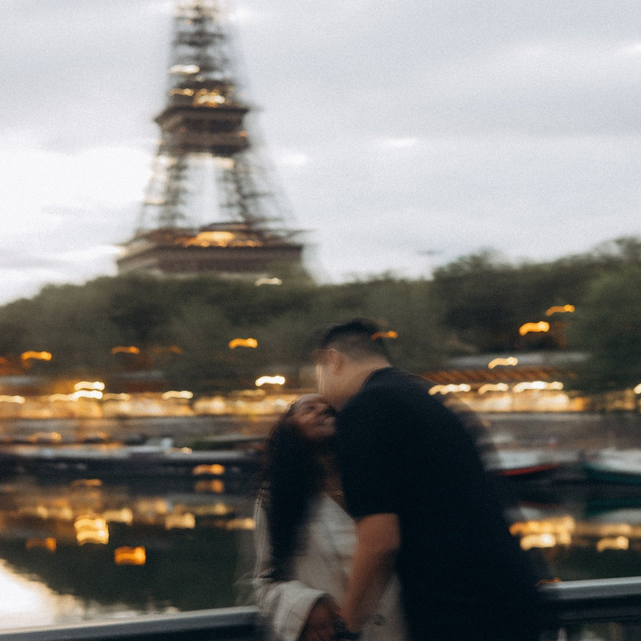 Feedback. Photographer in Paris