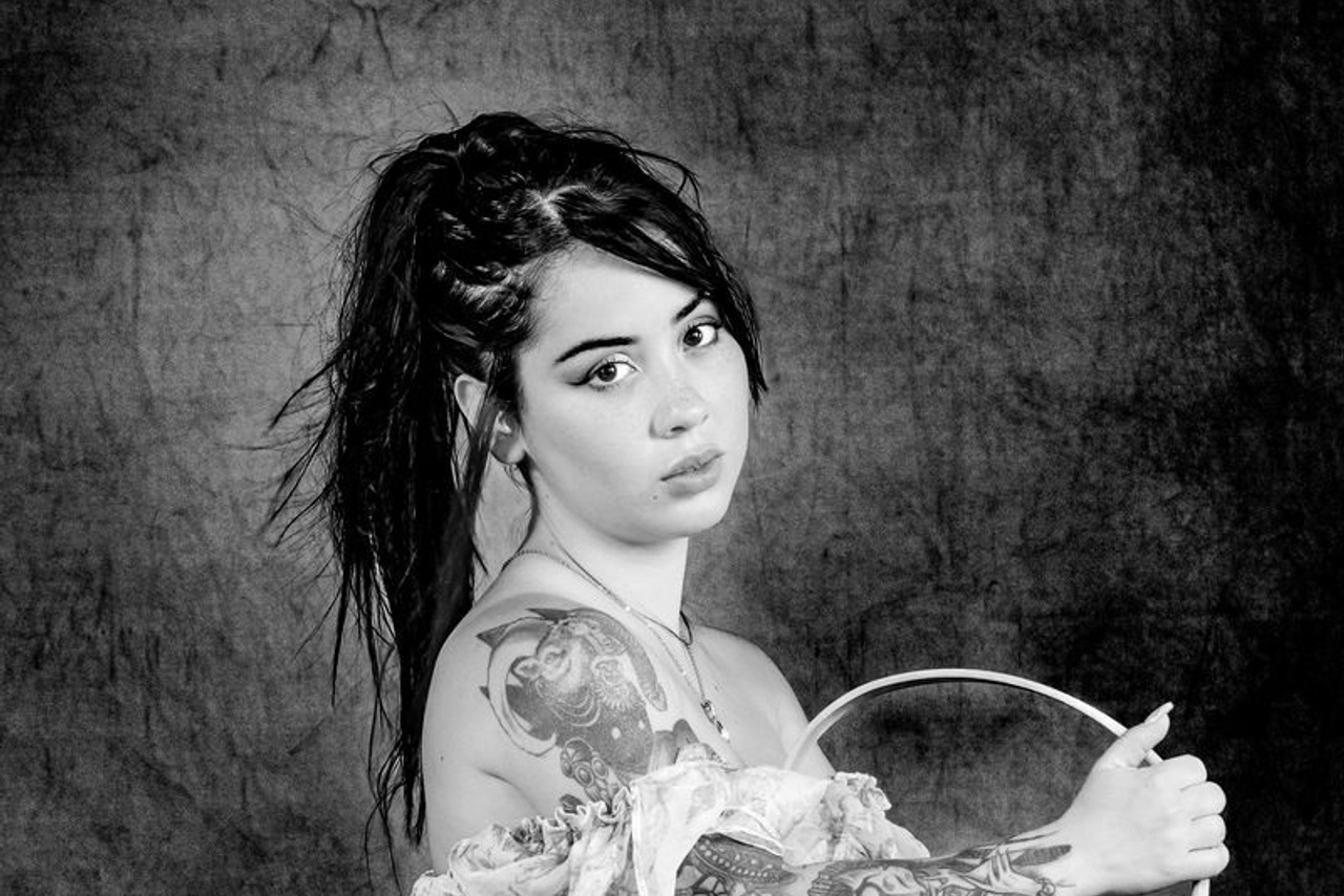 Black & White Marian 1