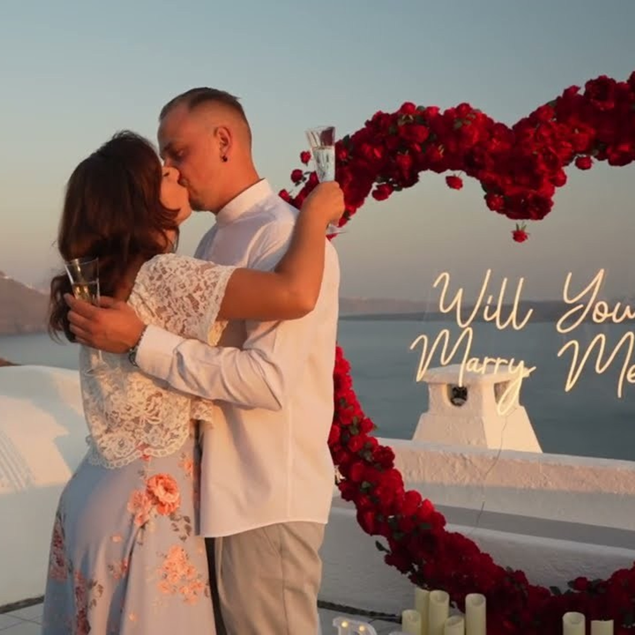 Surprise Marriage Proposal in&nbsp;Santorini at&nbsp;Sunset | Oia Cliffs 2025