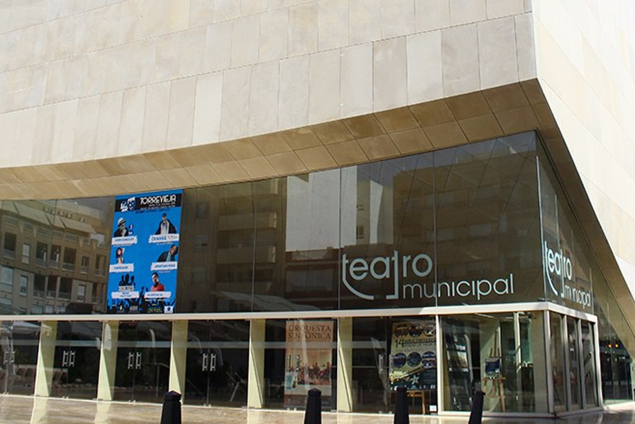 Где отдохнуть в Торревьехе — лучшие бары, клубы и концертные залы | FOTKAI