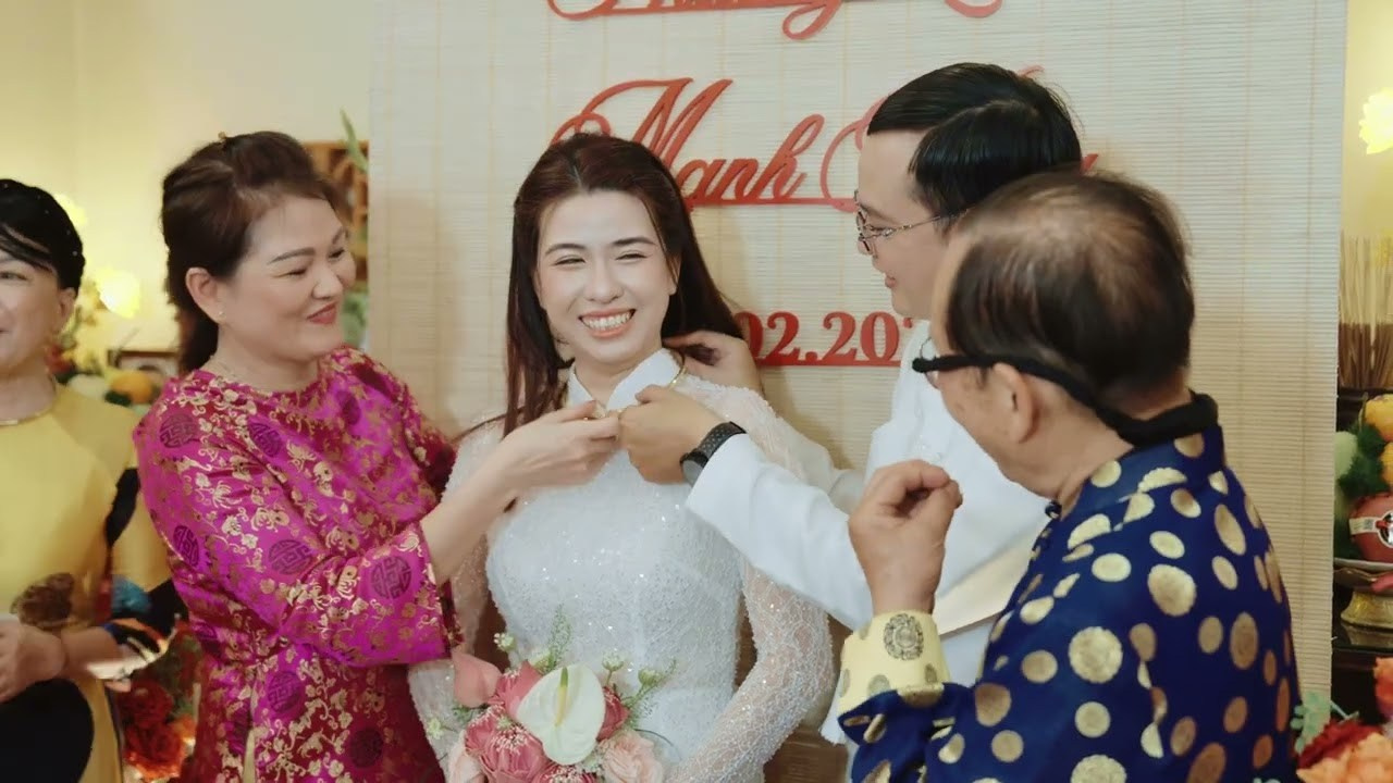 VIDEOGRAPHY. WEDDING PHOTOGRAPHER IN VIETNAM