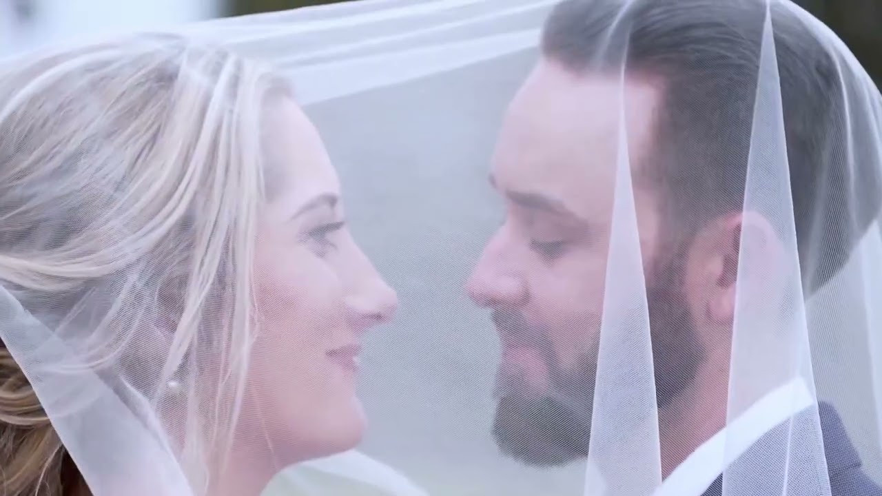 Video. Wedding and Event photography, Kisses + Veil